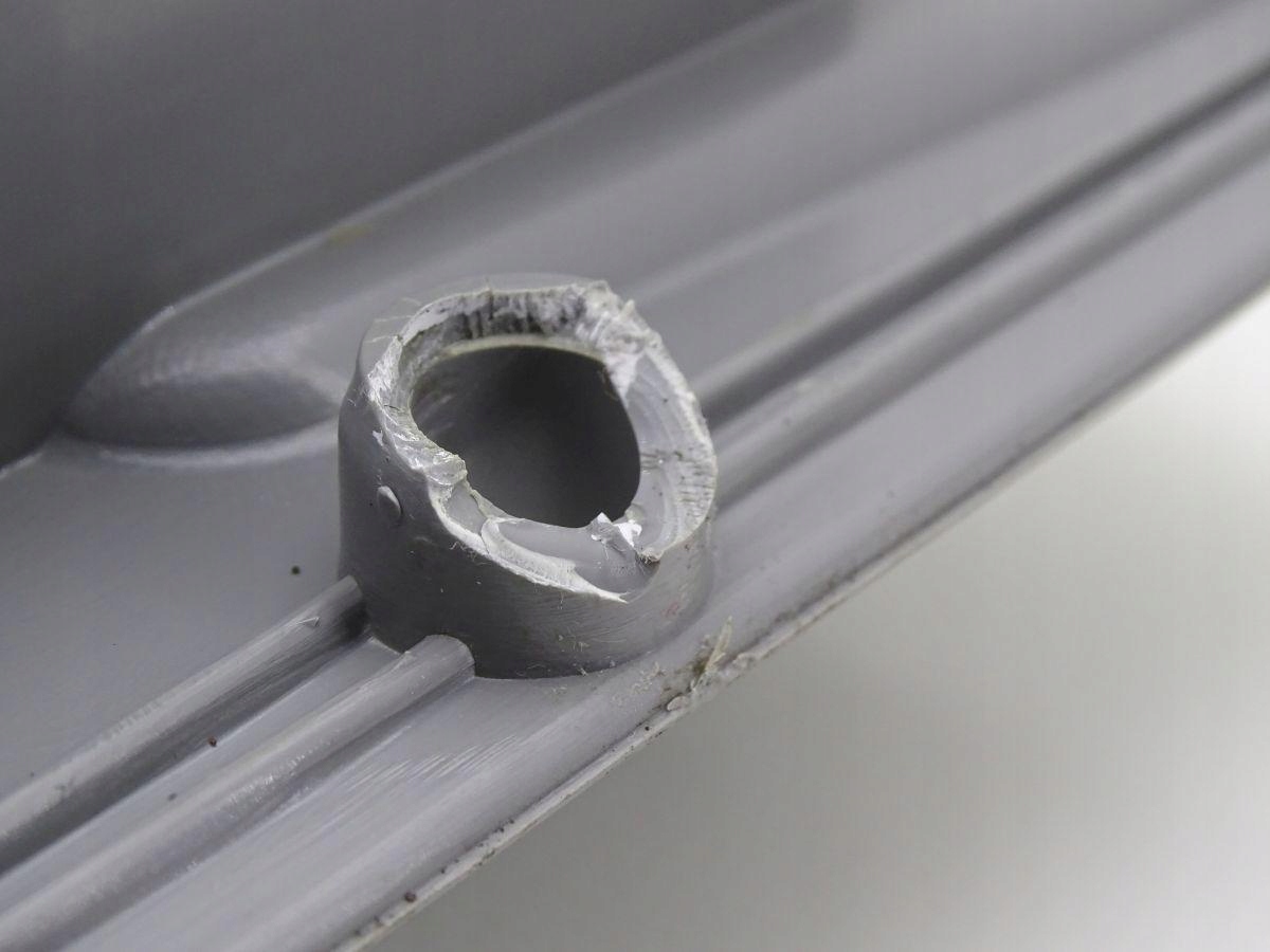 MAN L2000 LE 94-06 LISTWA PODSUFITKI LEWA Numer katalogowy części 85.63903.0017