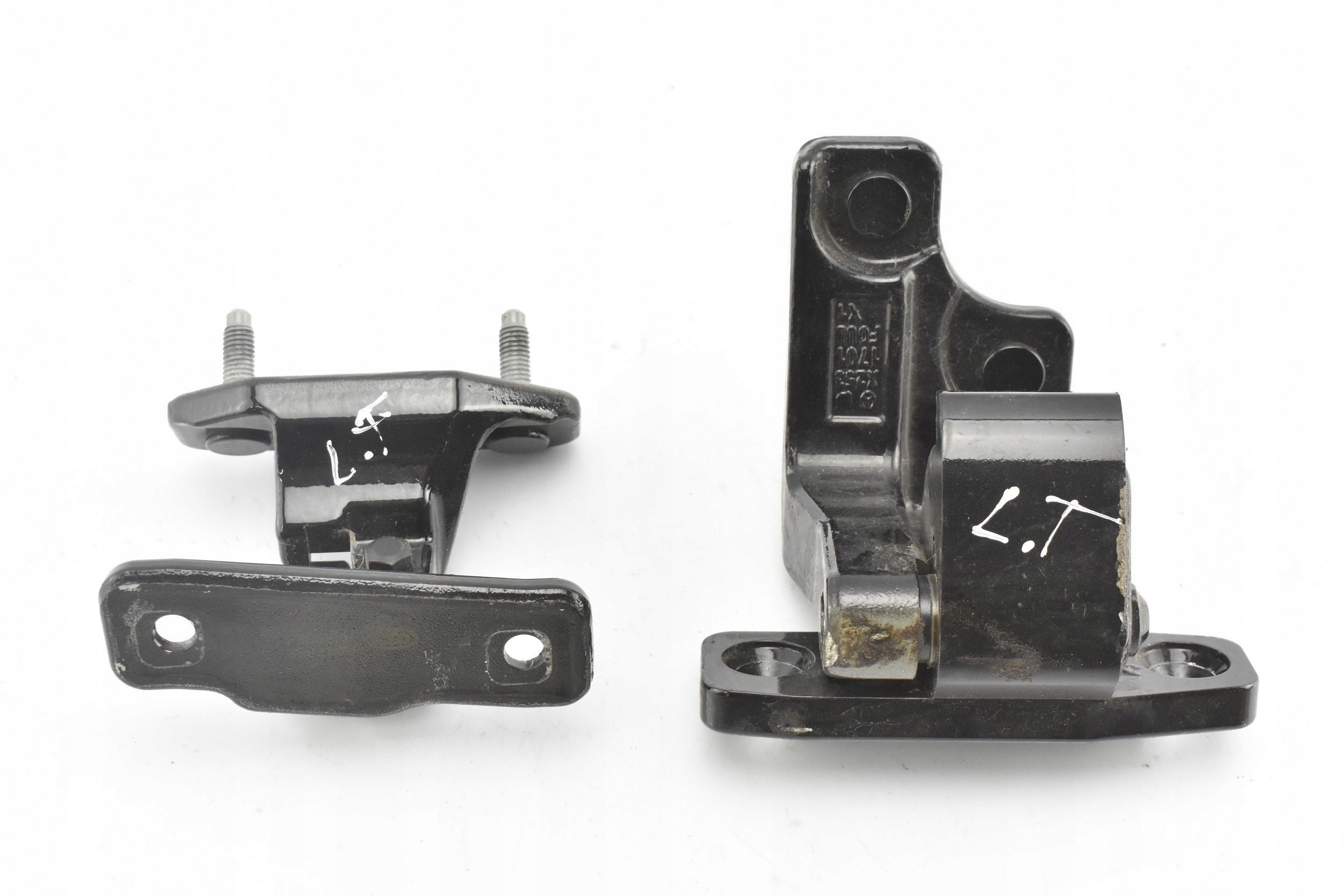 521684605-A22322 - Петли левой задней двери MERCEDES GLC W253 15-197