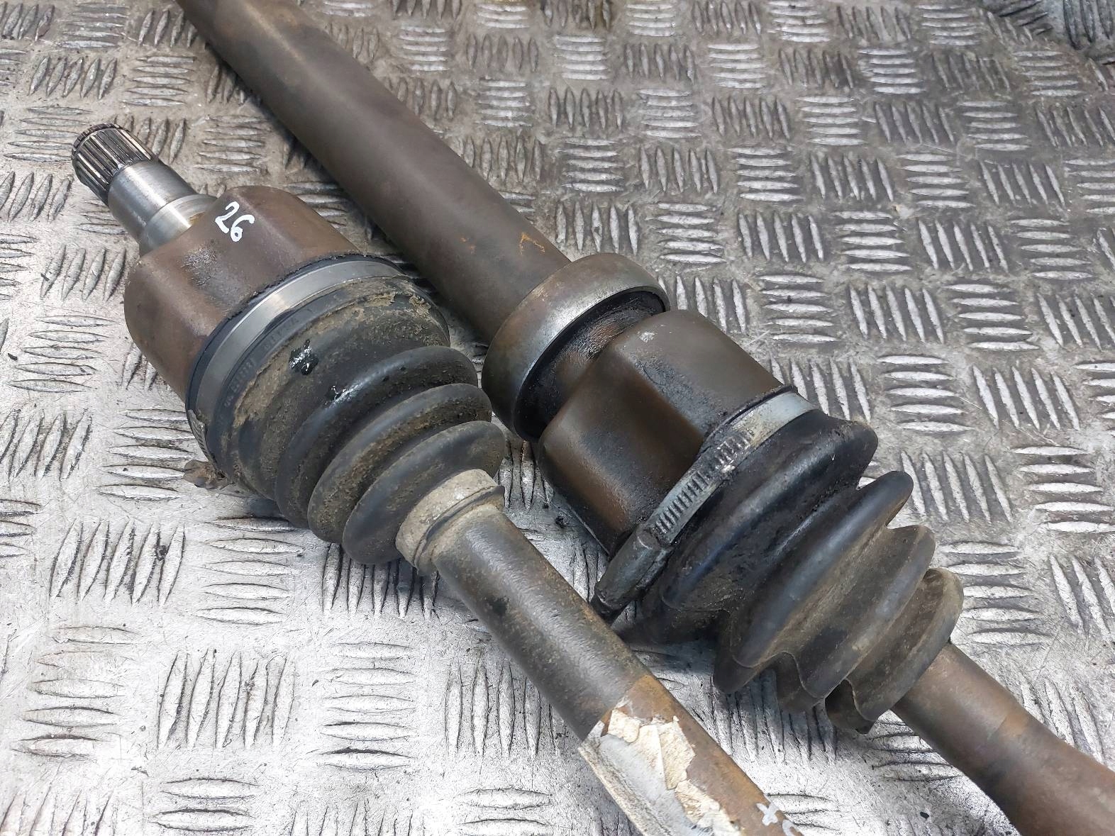 semi-axis left front + right front 5B VOLVO S40 II 1.8 16V