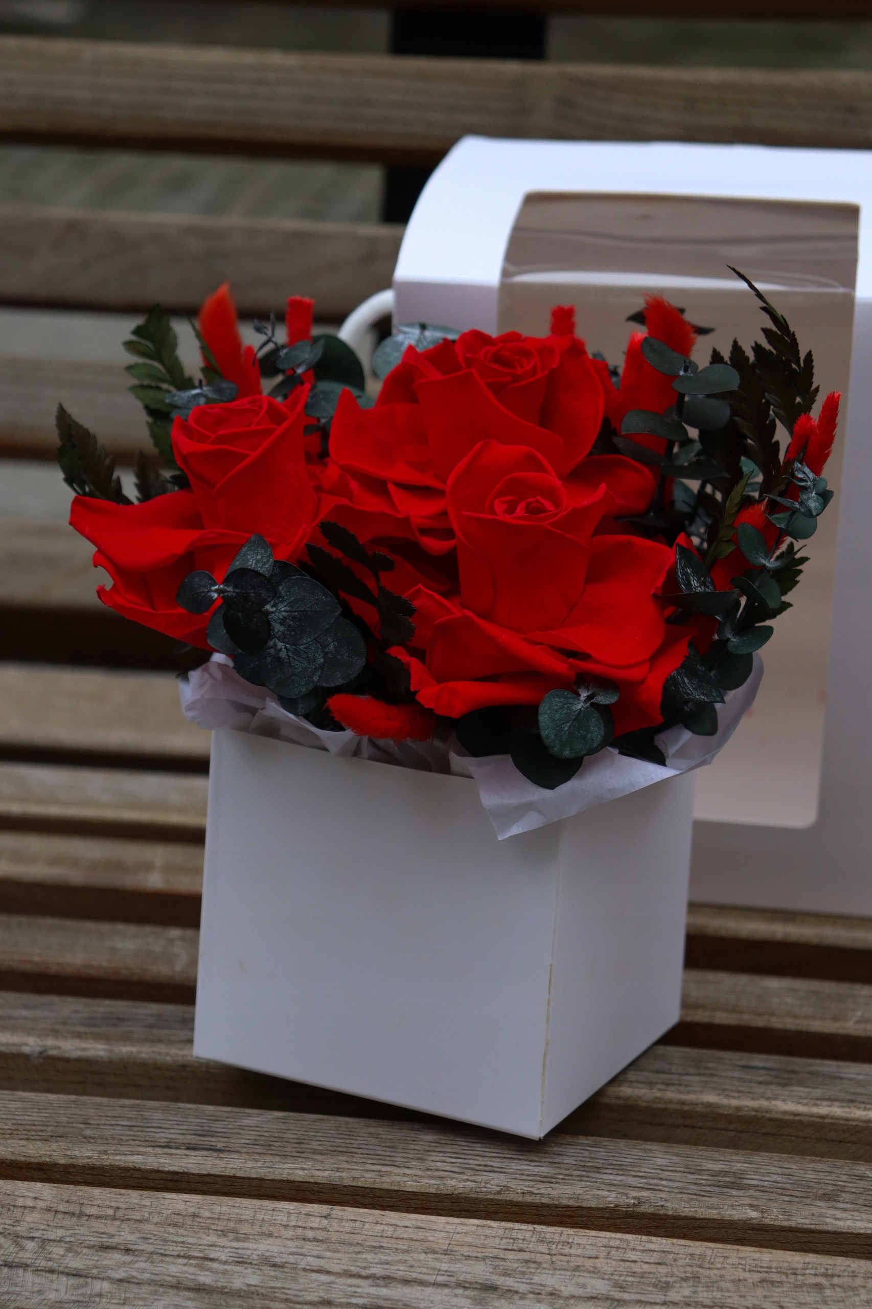 Kvetinová krabička, darček na Deň sv. Valentína, darček na Deň žien, narodeniny