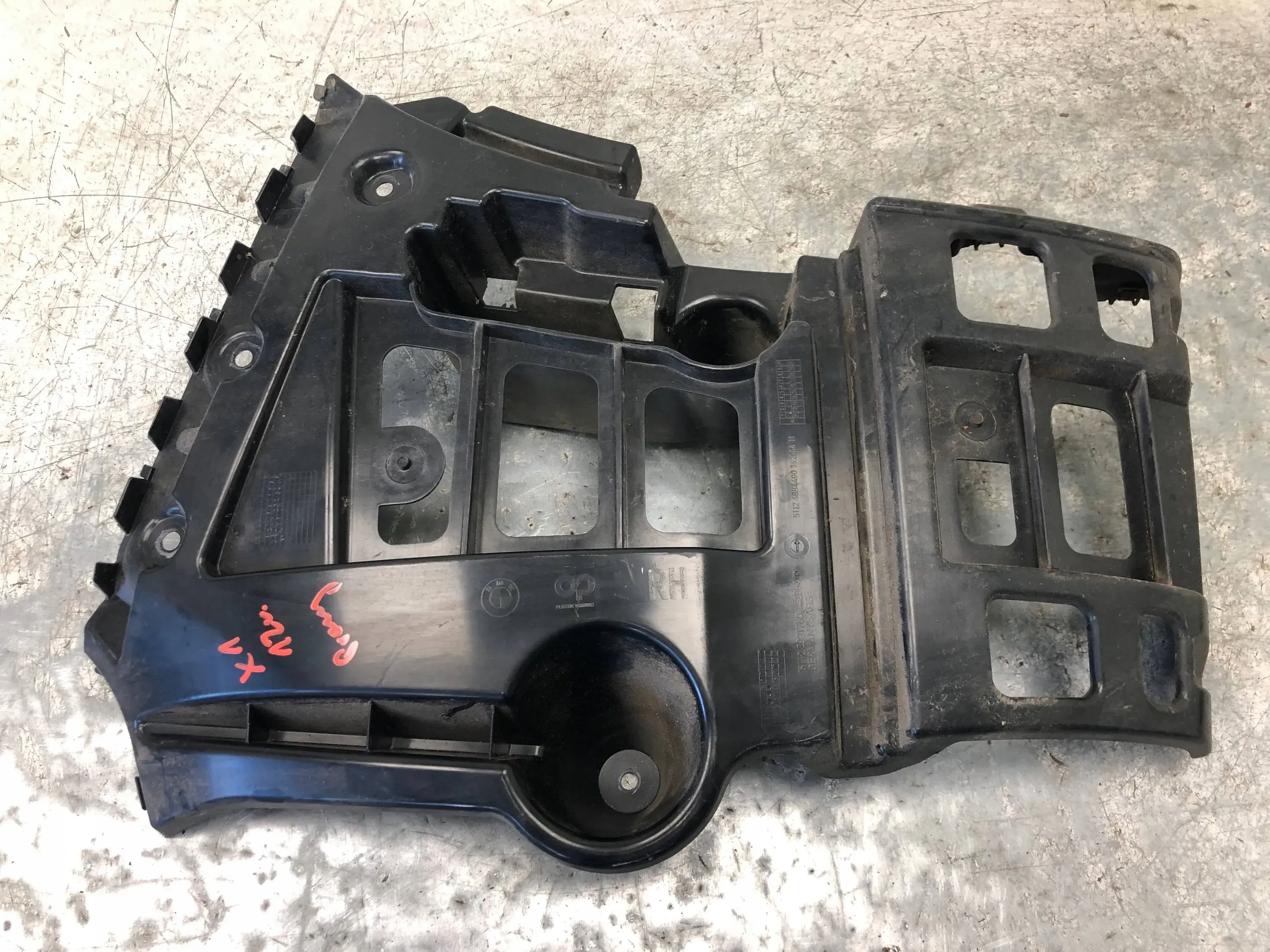 bumper bracket right rear part BMW X1 E84 4884490