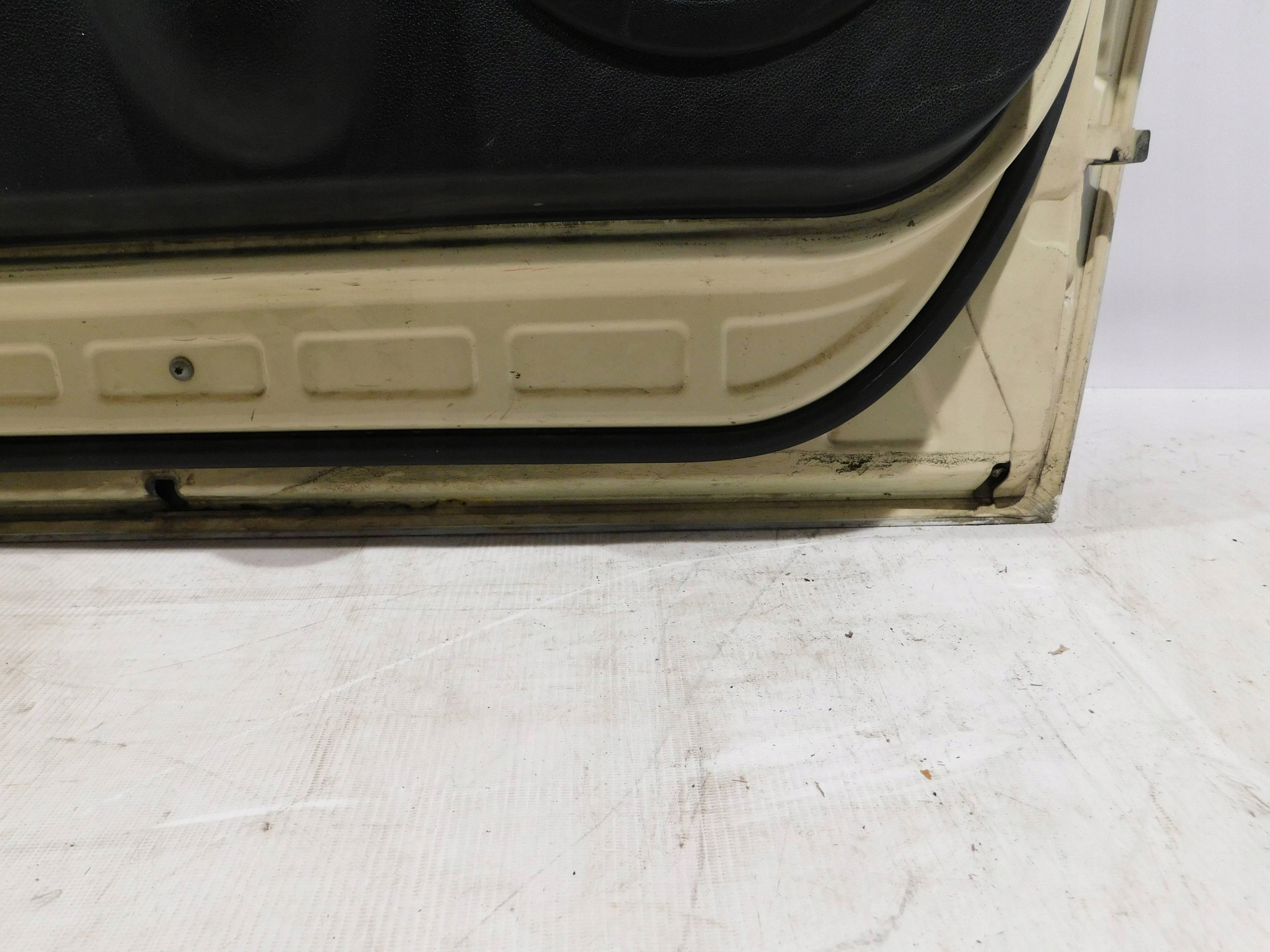 door front front left MERCEDES B KLASA W245