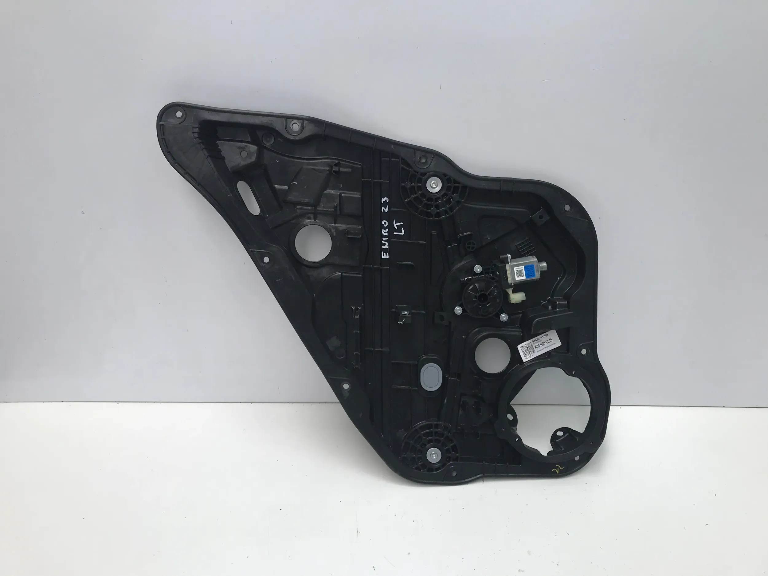 KIA NIRO II EV 2024 PODNOŚNIK SZYBY DRZWI LEWY TYŁ TYLNY 83470-AT000