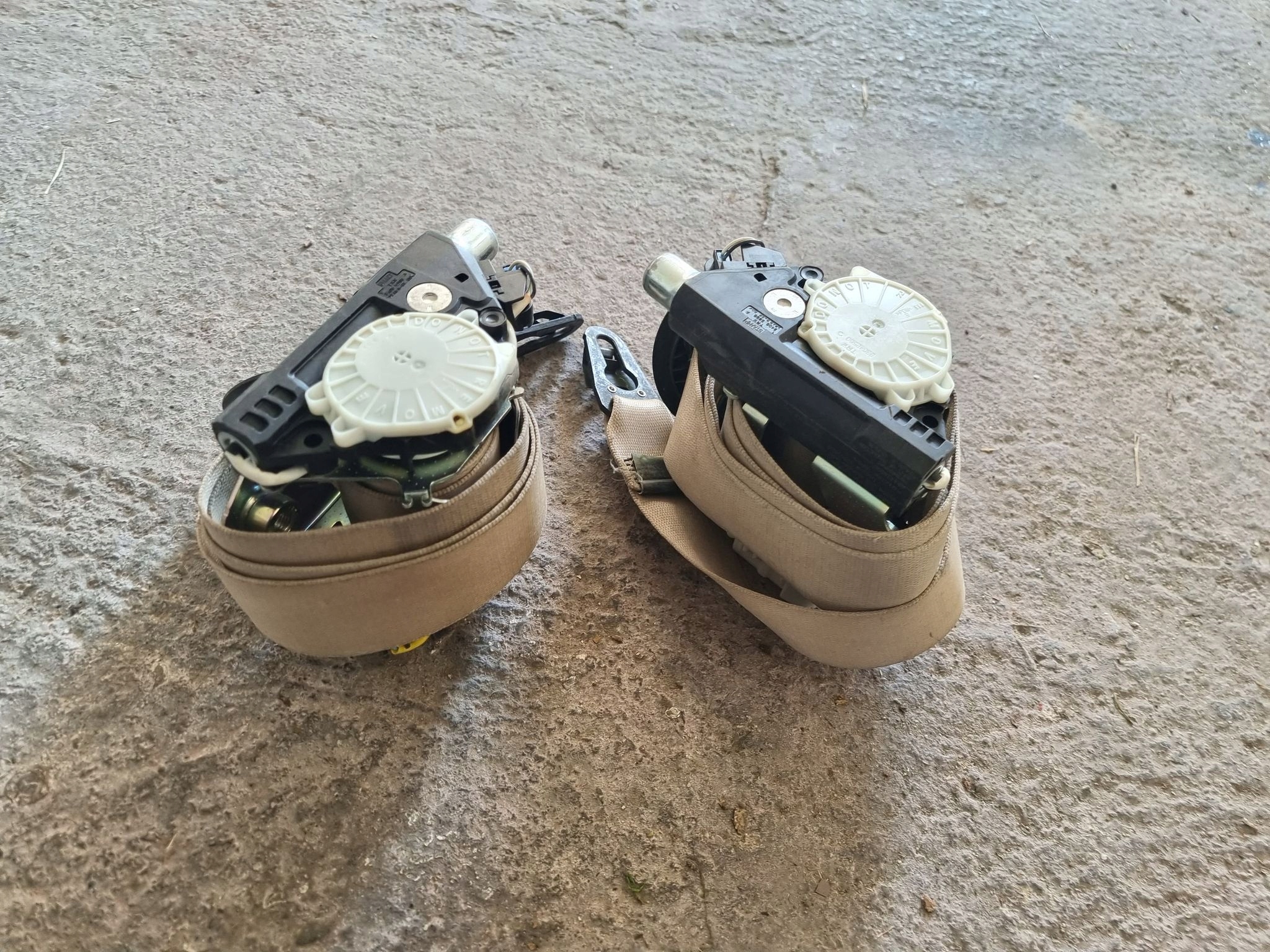 Ремінь лівий передній правий Porsche PANAMERA 970