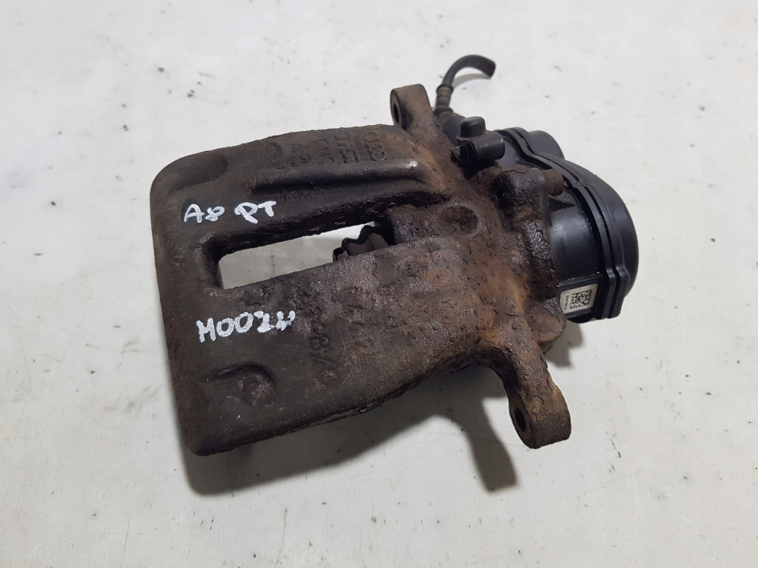 electrical caliper right rear part AUDI A8 D4