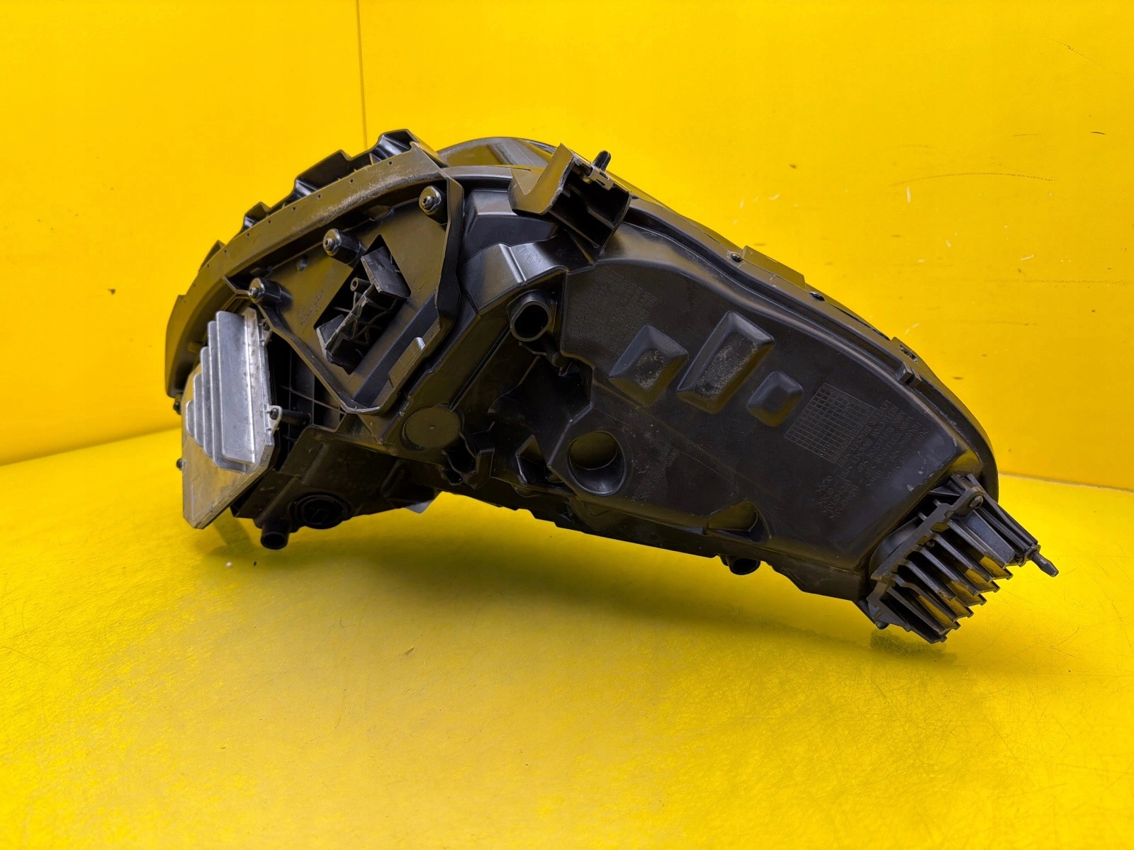 light left front Tesla Model 3 III 2017-2020 Full Led 1077375-50-B