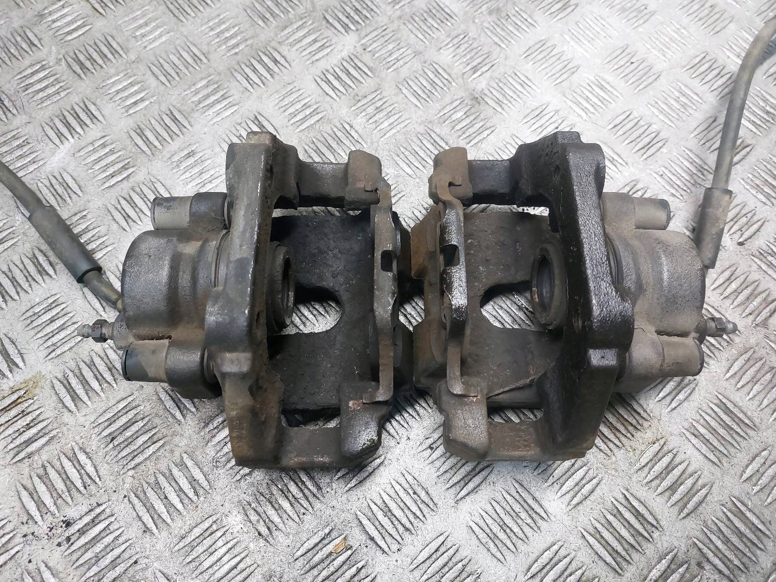 caliper brake left rear part + right rear part BMW F01 730D