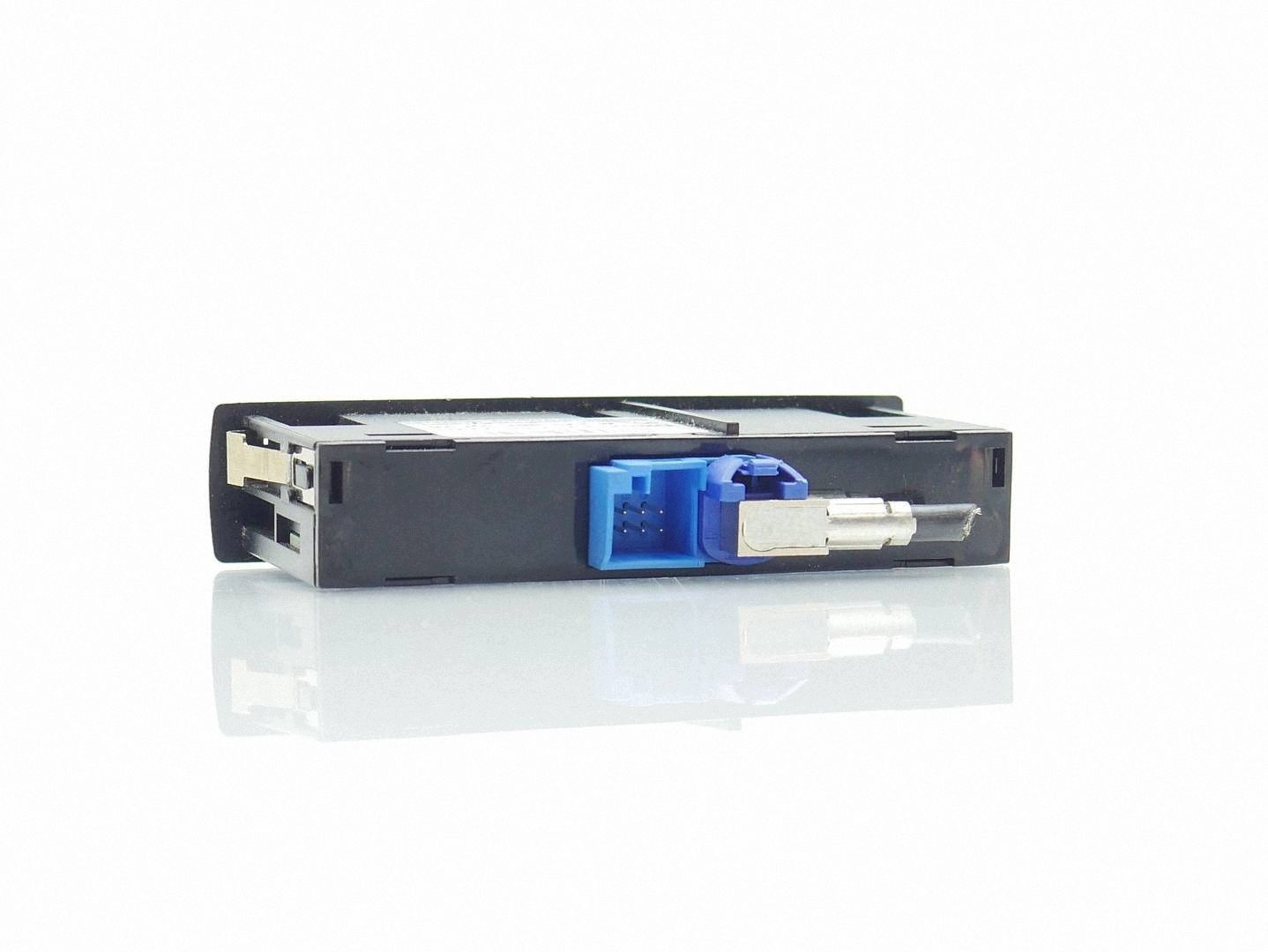 PANEL PORT adapter USB MERCEDES SLK R172 E W212 A1728202826