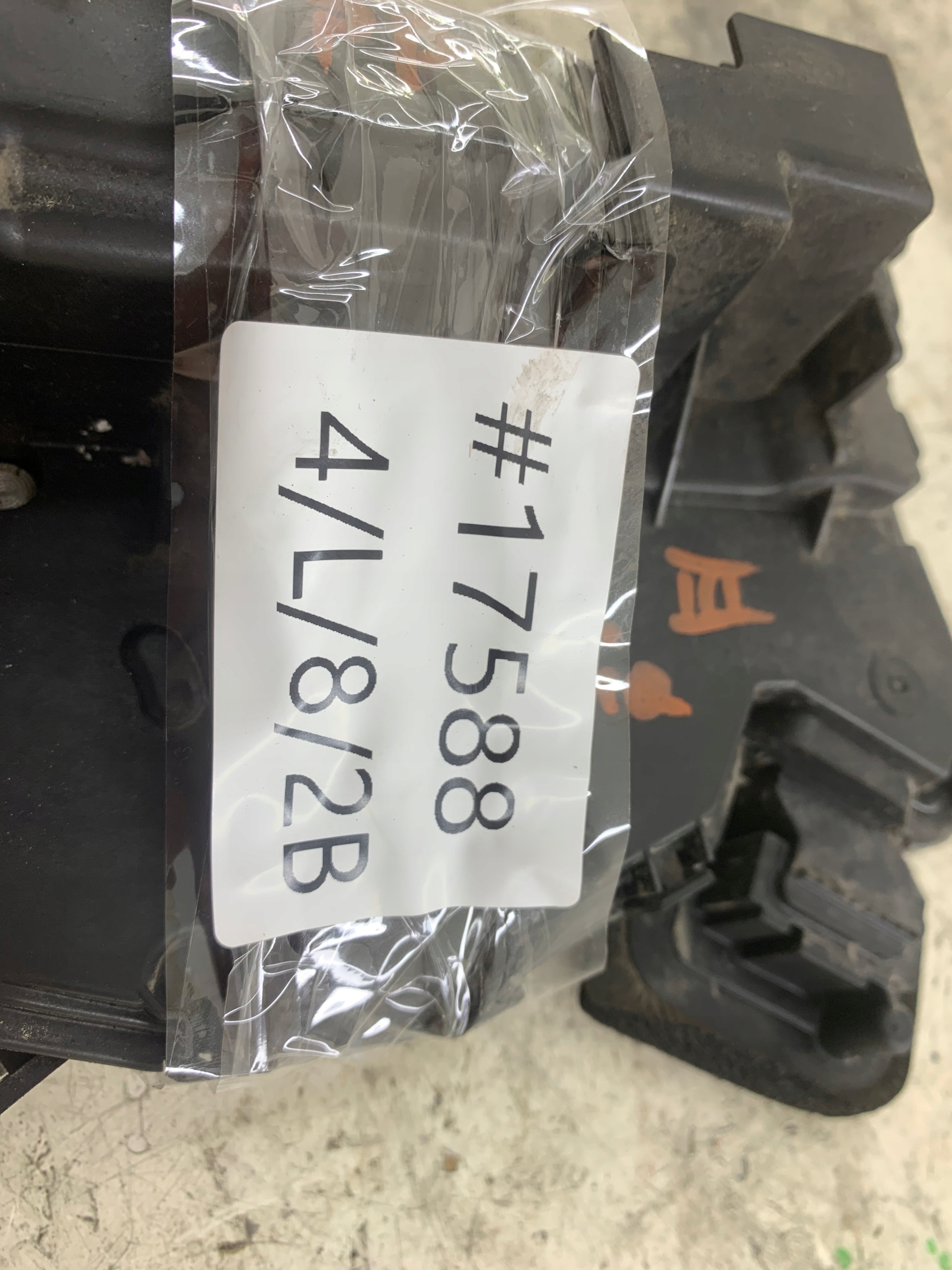 SKODA FABIA III OCTAVIA III lock door right front 5TB837016A