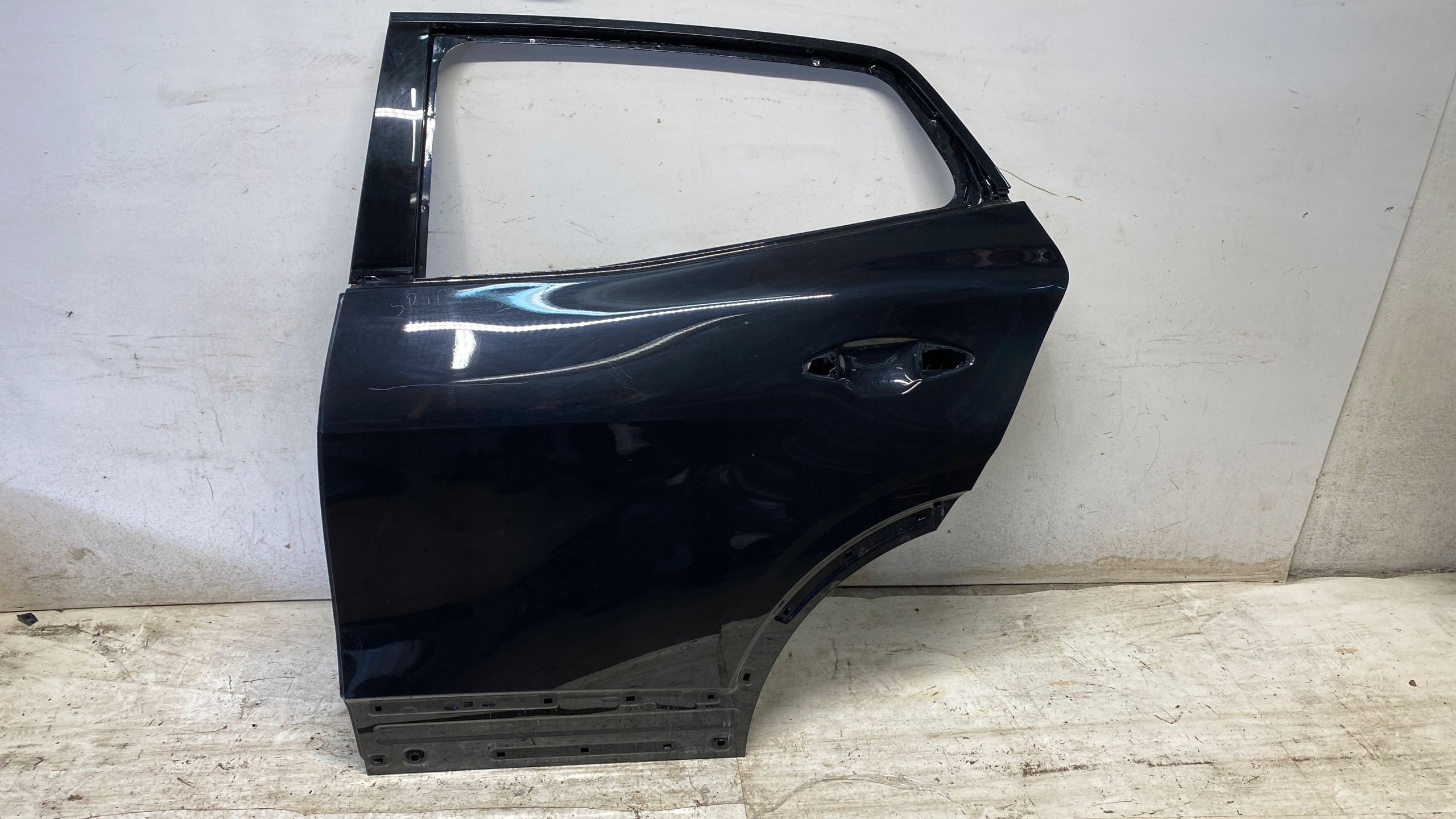 KIA SPORTAGE V door left left rear part rear 21-25 nice