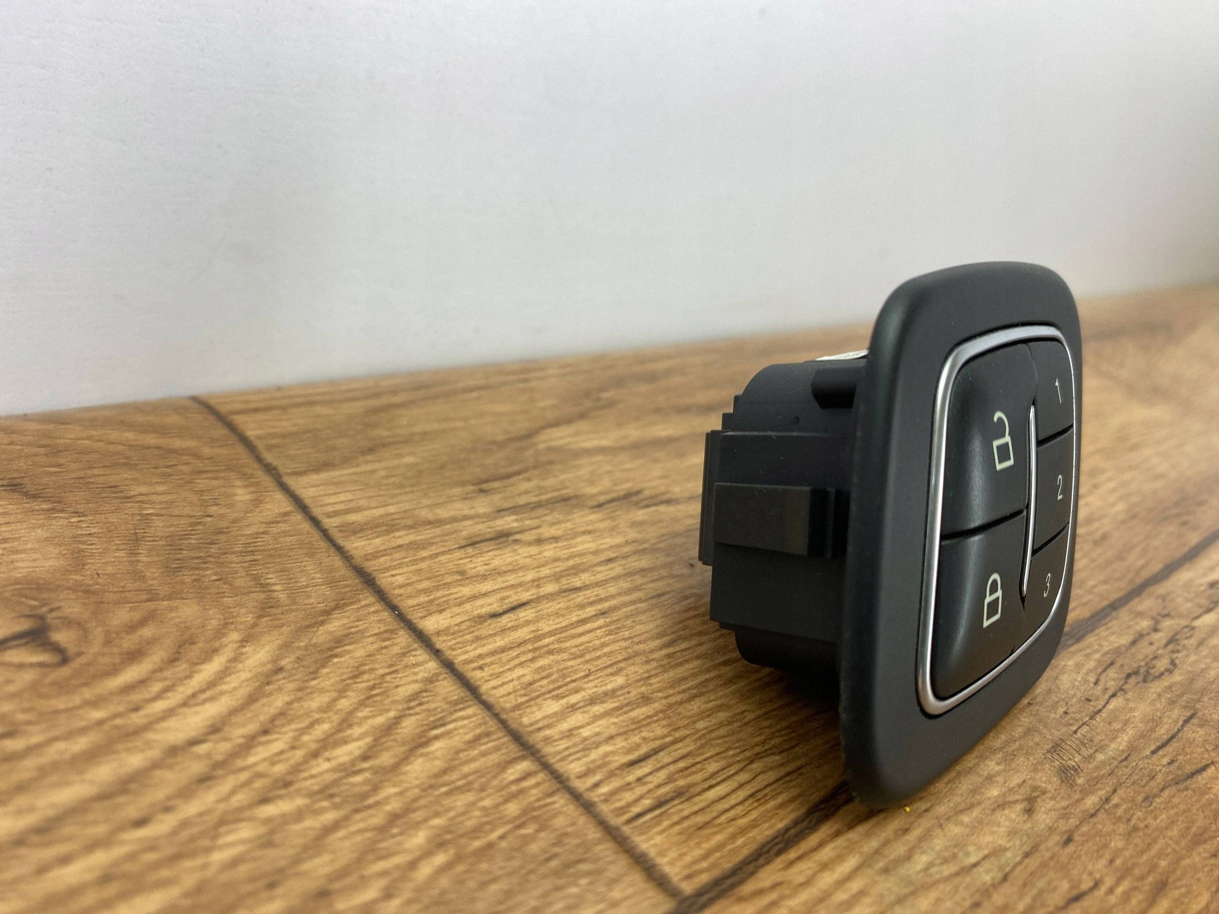 button pamieci seat Ford Escape IV Kuga MK3 2020+