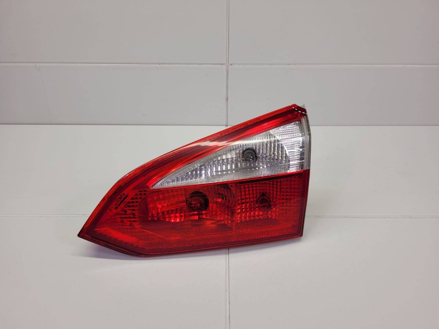 light rear to the bonnet right side Ford Focus 3 facelift 2017 BM51-13A602-B