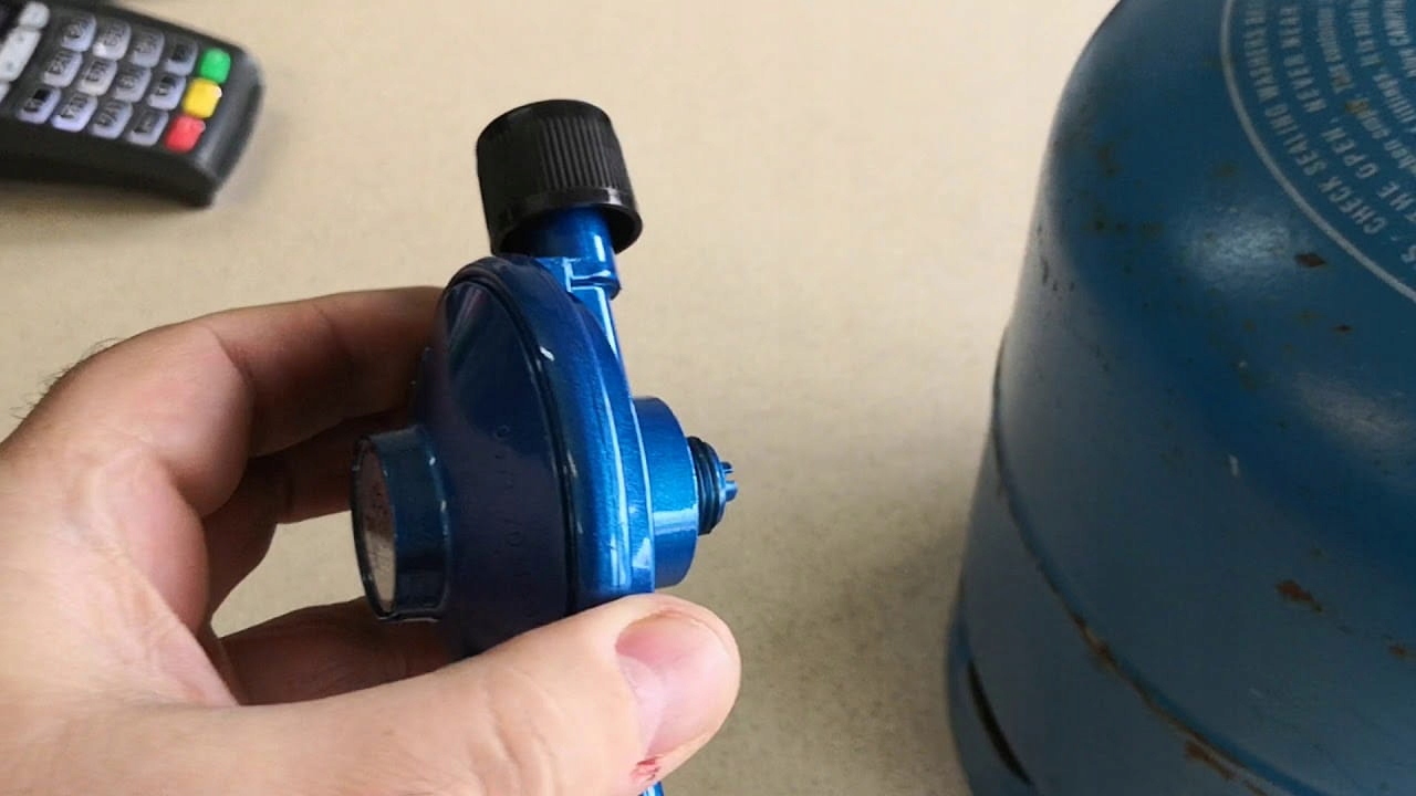 2000037966 - Редуктор цилиндра Campingaz R907 R904 28/30mbar R 907