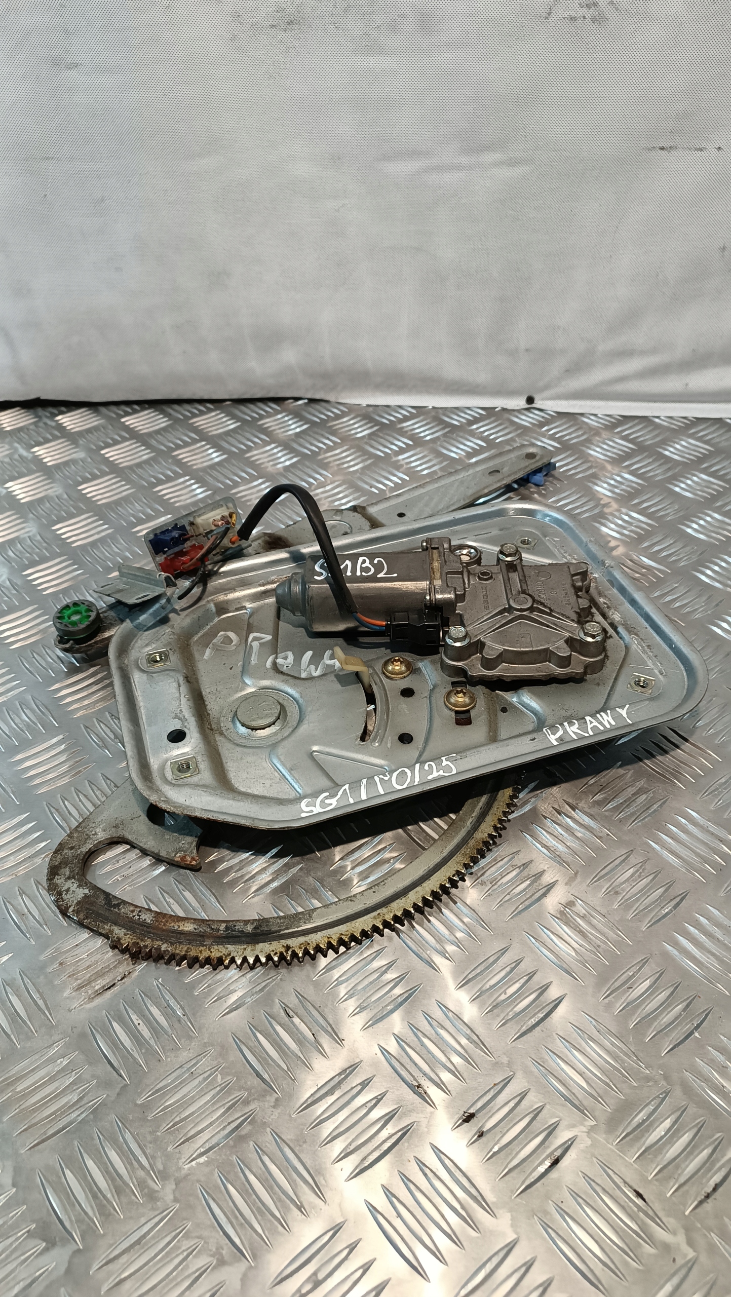 mechanism lifting windows right SCANIA