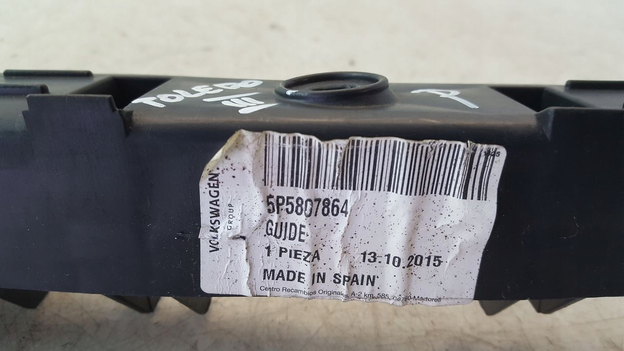 bumper bracket right rear part Seat Toledo III 2,0 TSI