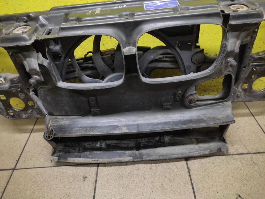 BMW E39 Schlossträger
