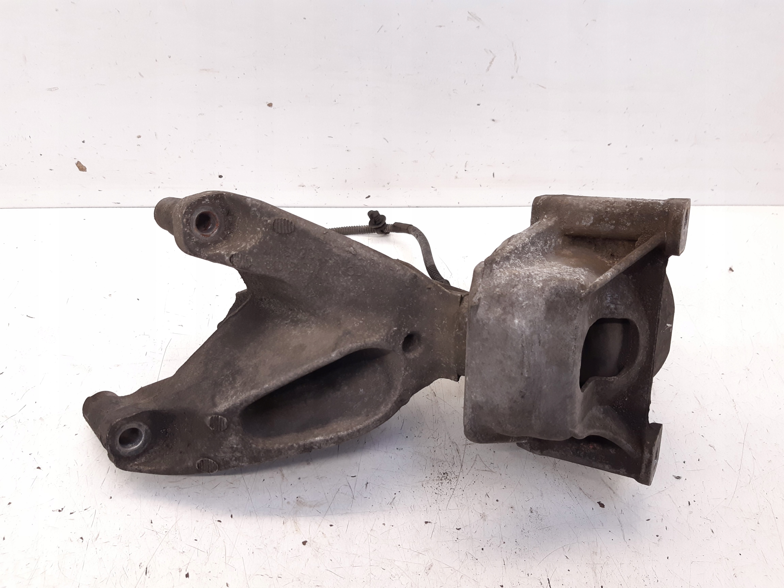 Supporti motore usato 8R0199381 Audi A4 B8