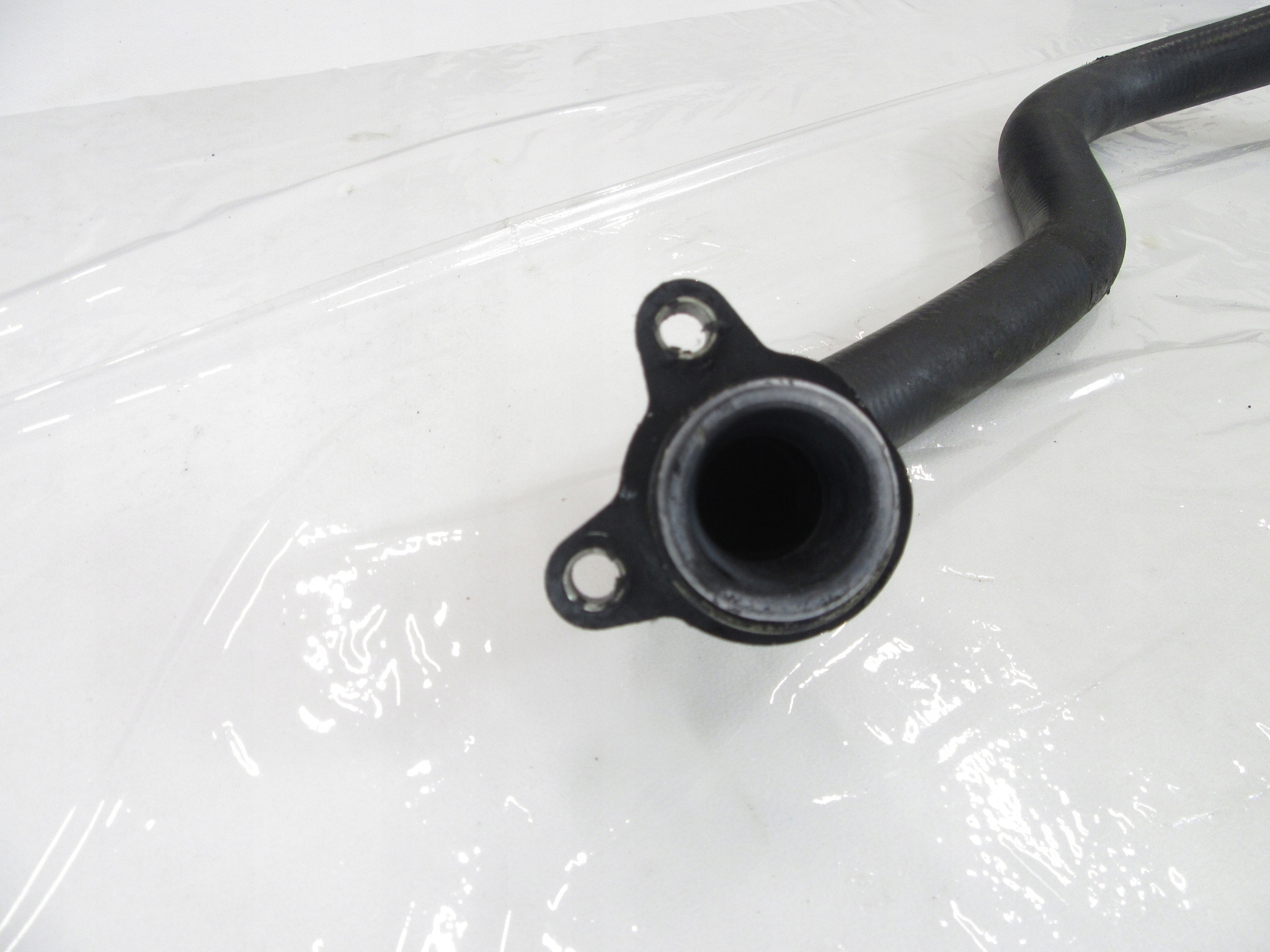 Schlauch des Wassers BMW e60 e61 e63 e64 e65 e66 N52 N53