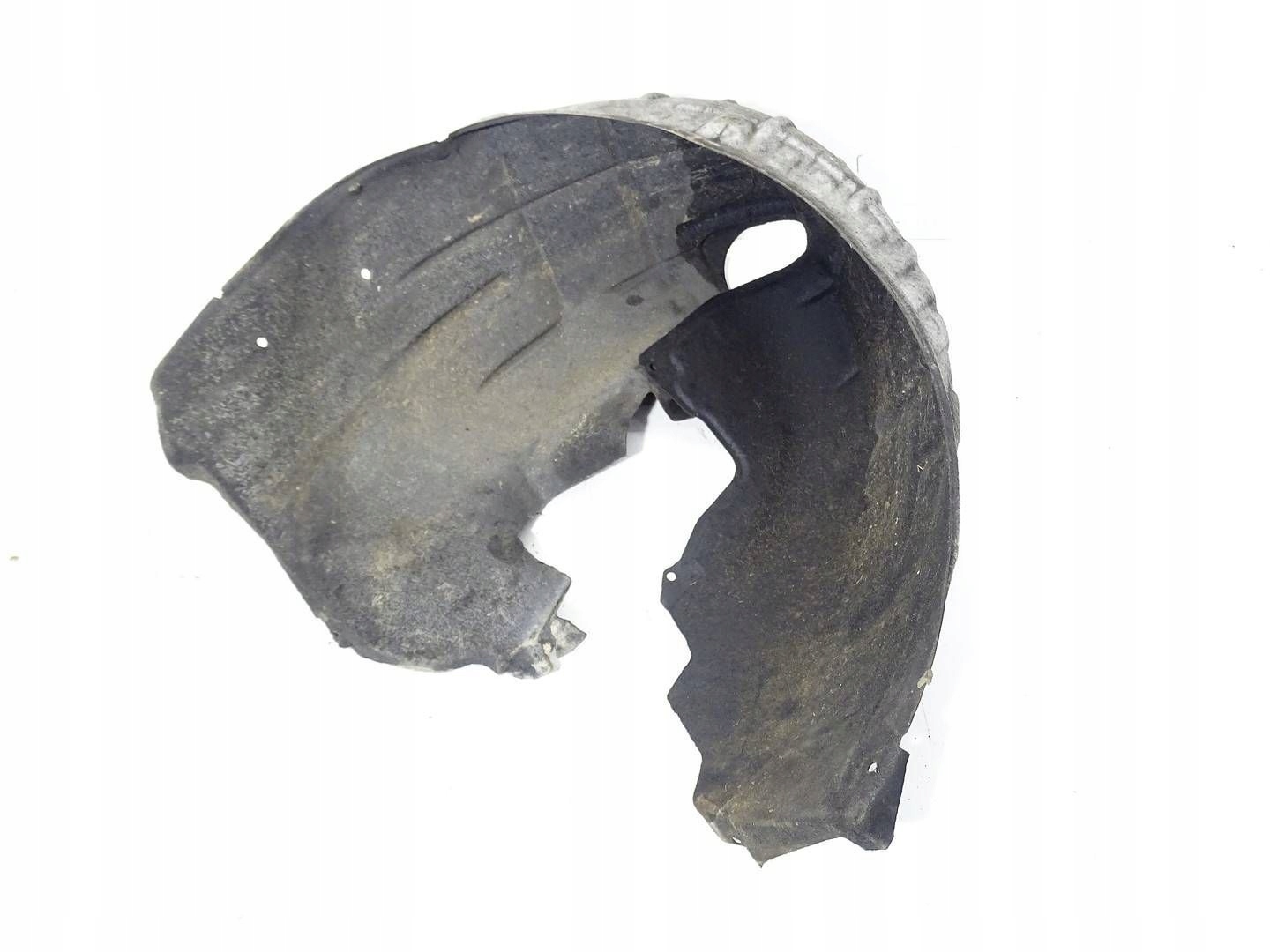 mudguard right rear part rear. NISSAN GTR R35