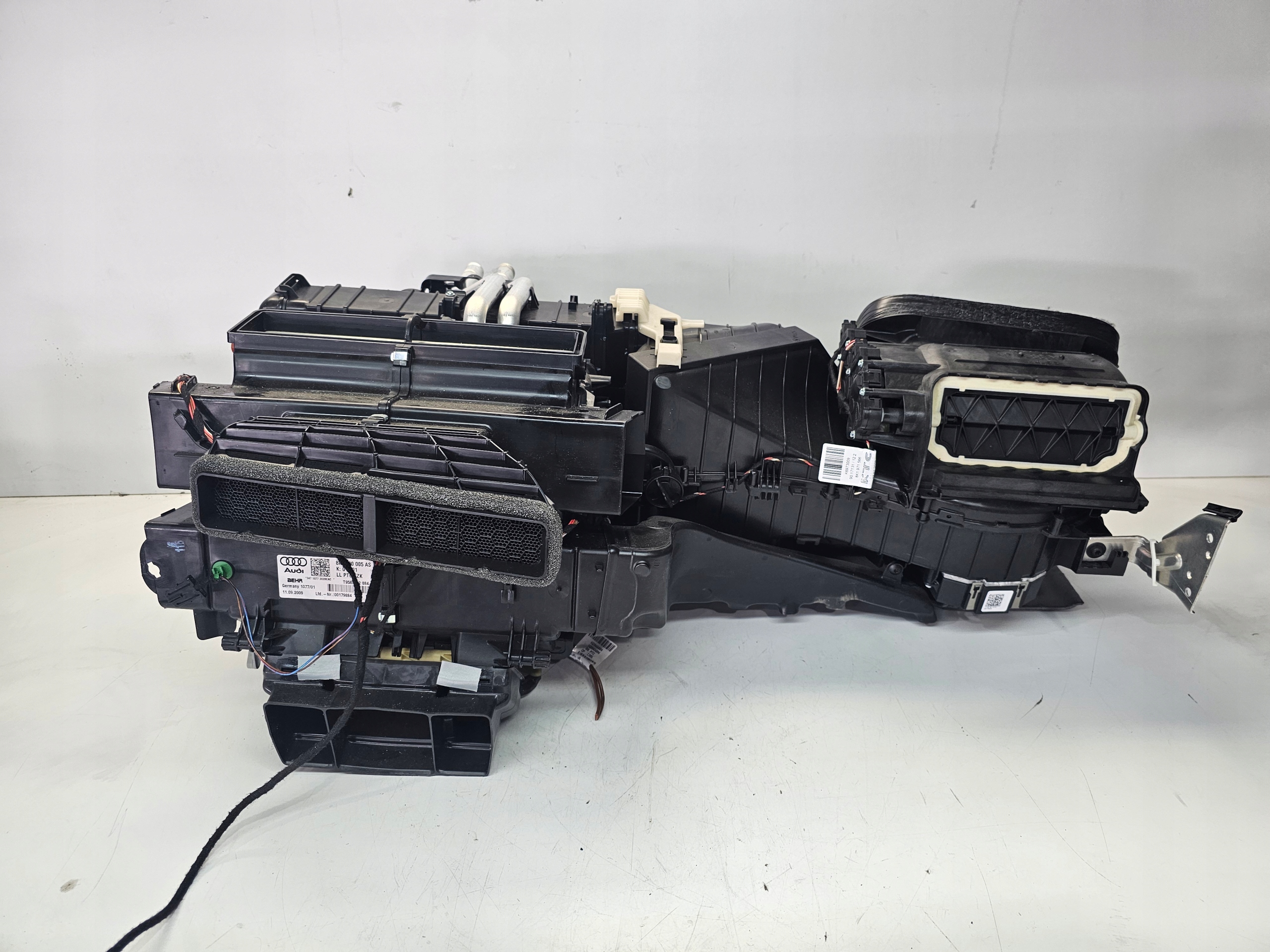 радиатор отопителя Audi A4 B8 Q5 8K1820005AS