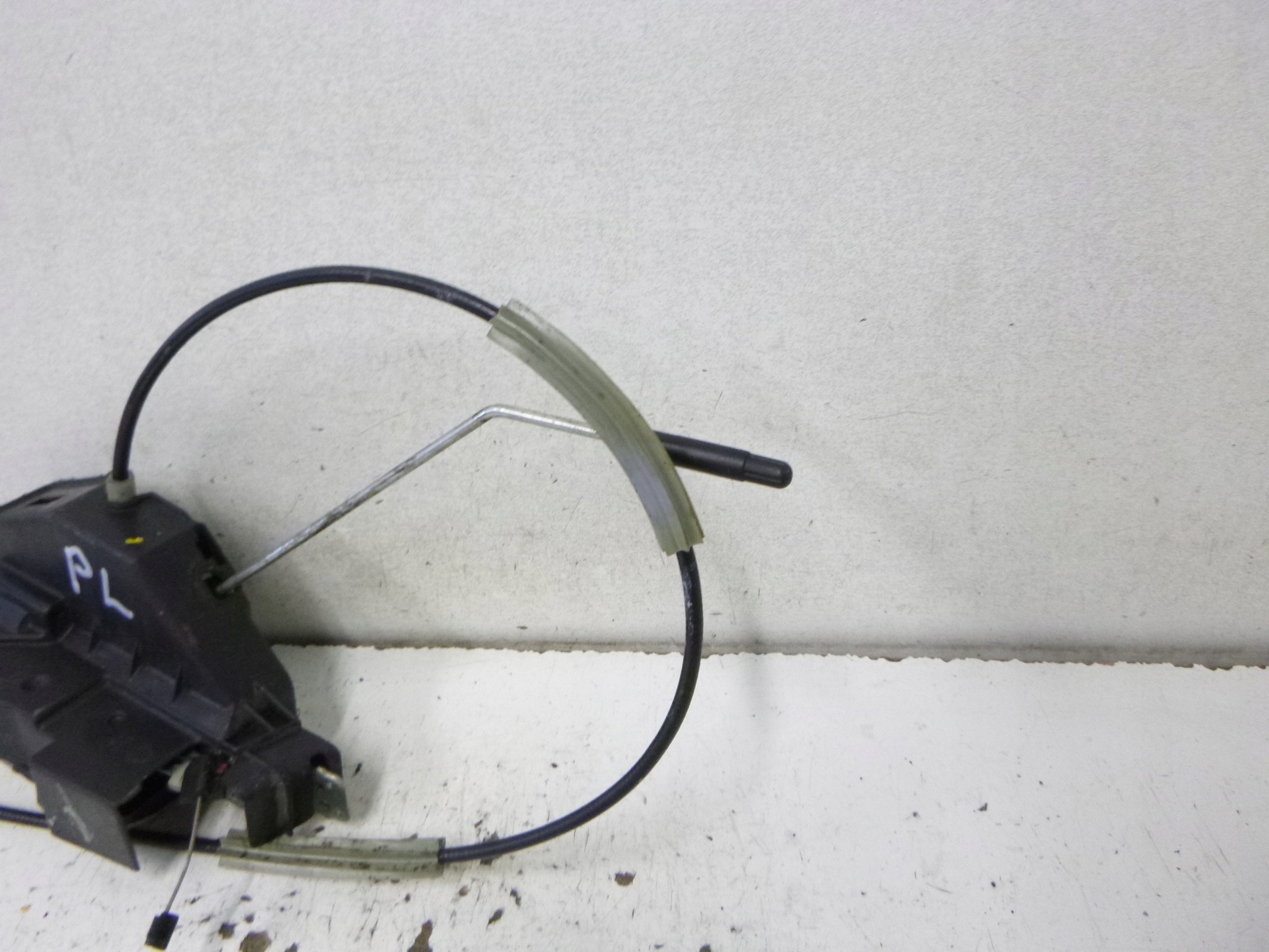 lock front left Volkswagen Fox 2010r. 5Z1837015Q
