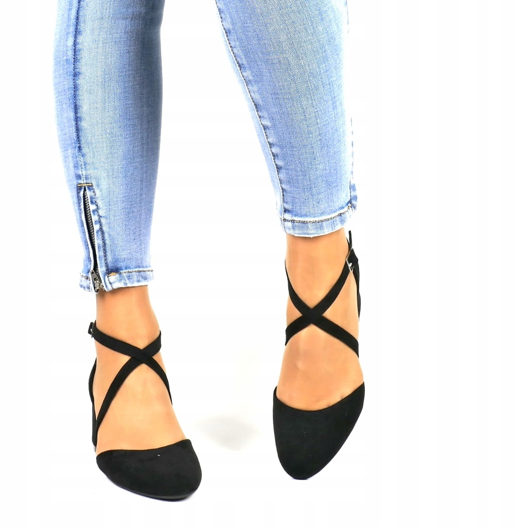 iButy DAMSKIE CZÓŁENKA BUTY NA NISKIM OBCASIE ZAPINANE NA KOSTCE CZARNE Długość wkładki 23.2 cm