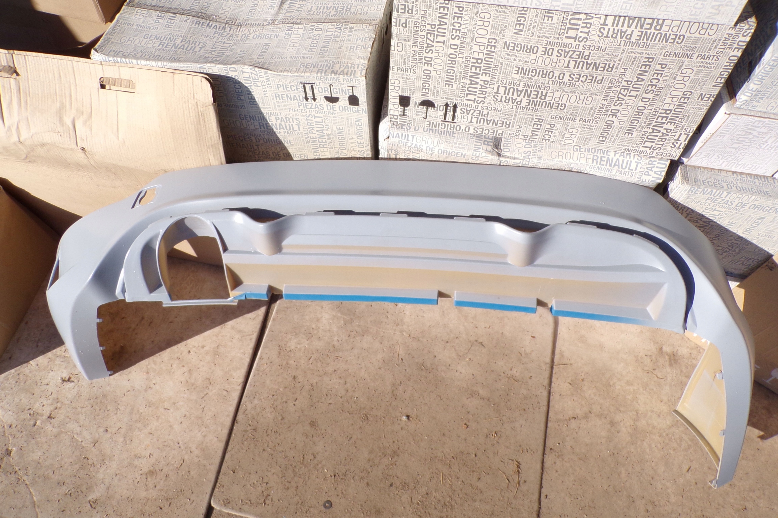 ZDERZAK TYŁ TYLNY RENAULT FLUENCE SPORT ORYGINAŁ