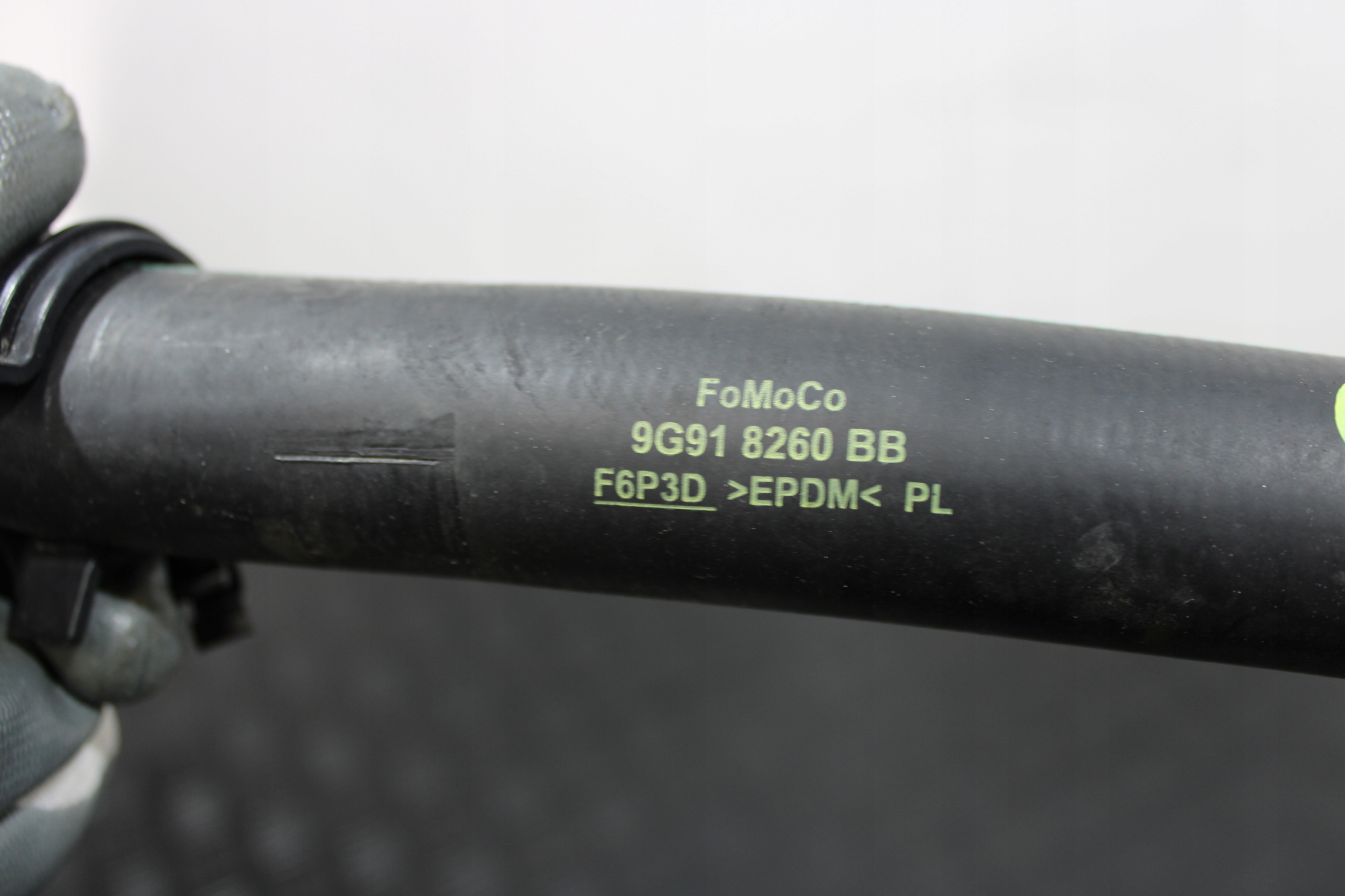 crijevo cijev prijenos vode 9G91-8260-BB FORD S-MAX MK1 LIFT