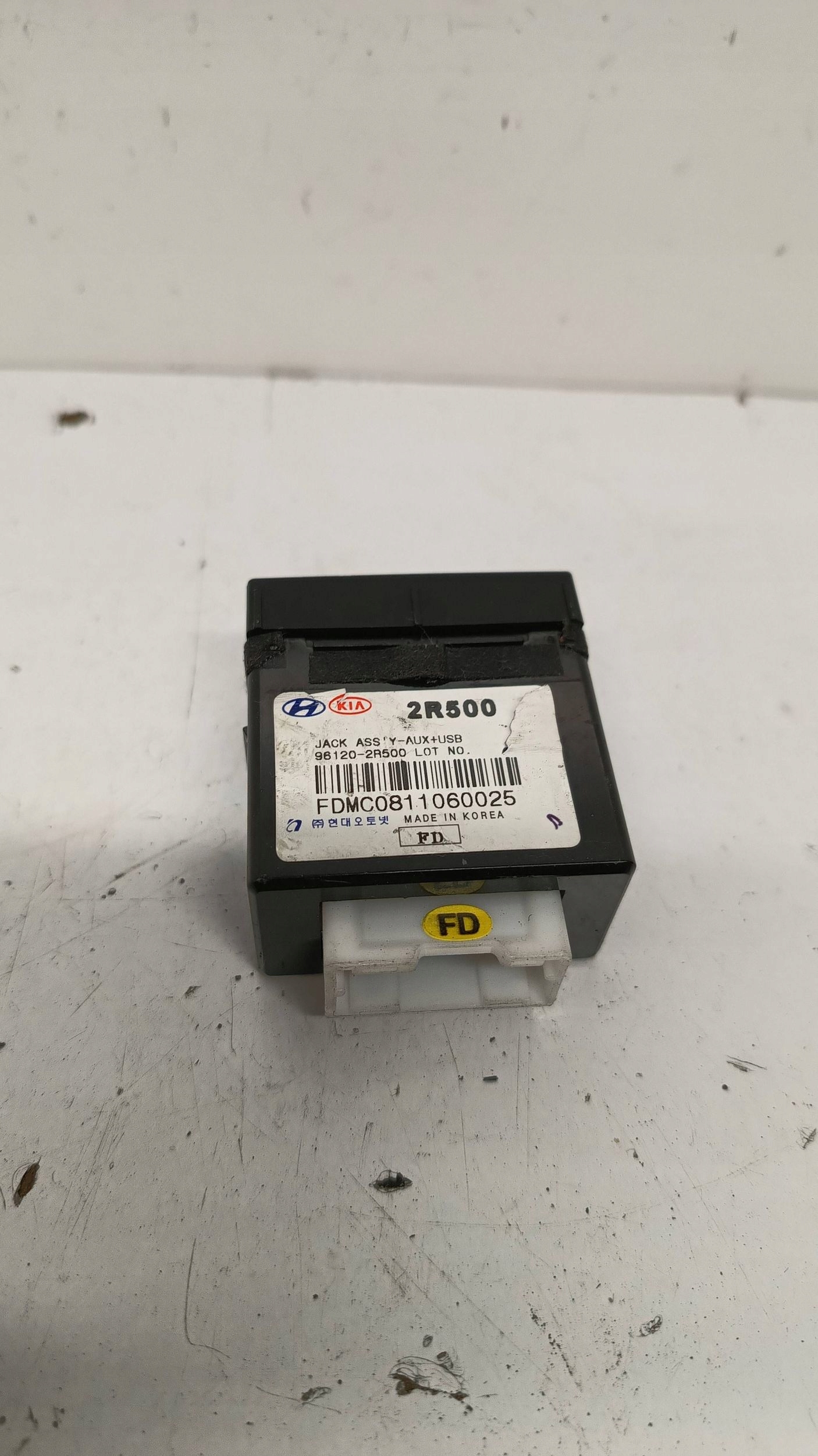 HYUNDAI I30 e Adattatore USB AUX IPOD 961202R500 2007