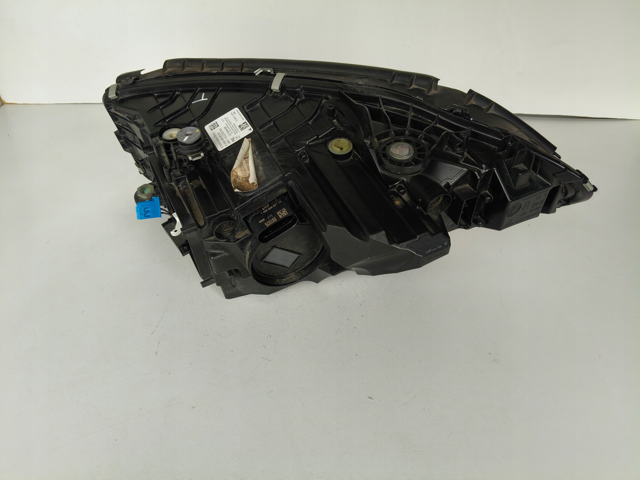 light right REFLEKTOR MERCEDES C-KLASA W206 21- FULL LED DIGITAL LIGHT