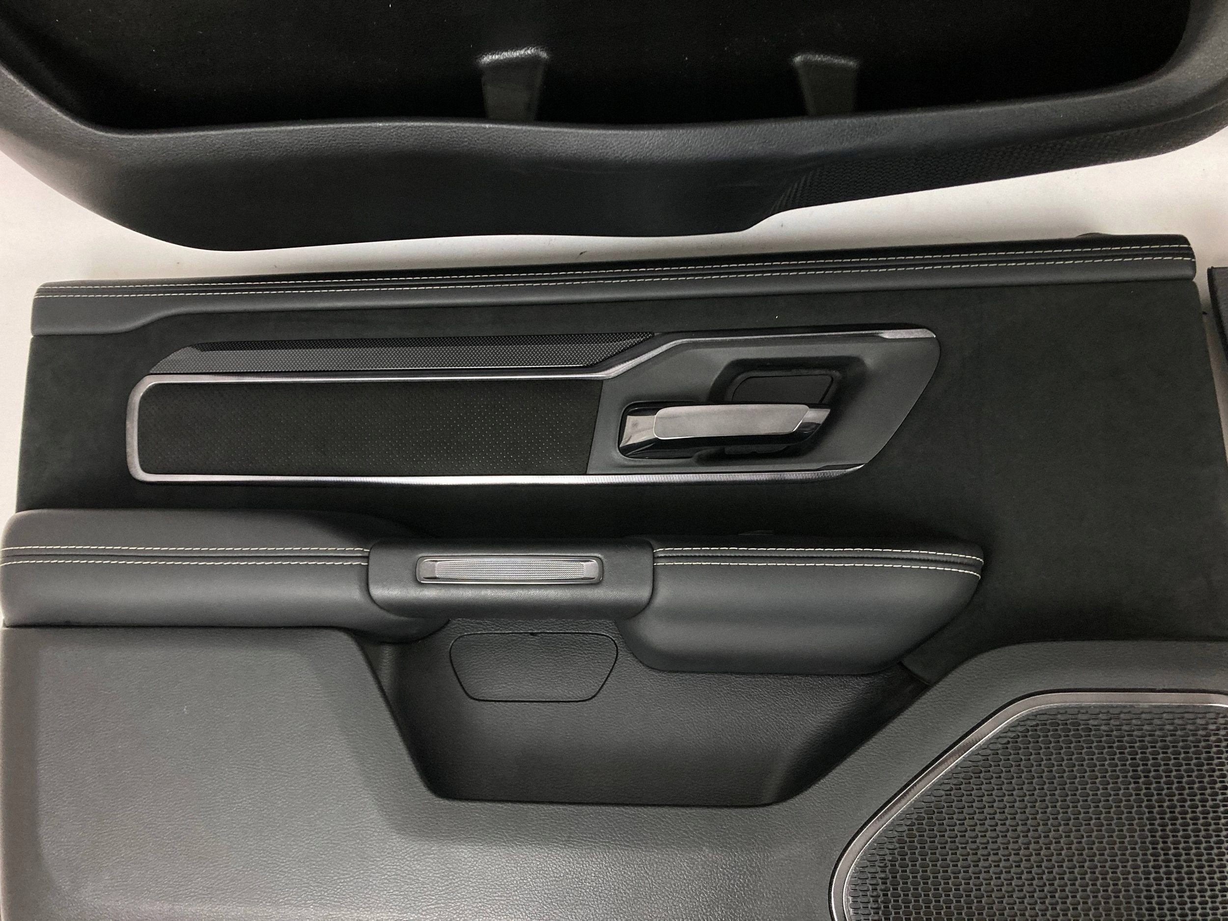 Ram 1500 TRX running board boczkow side front + rear part 2021-2024 OEM