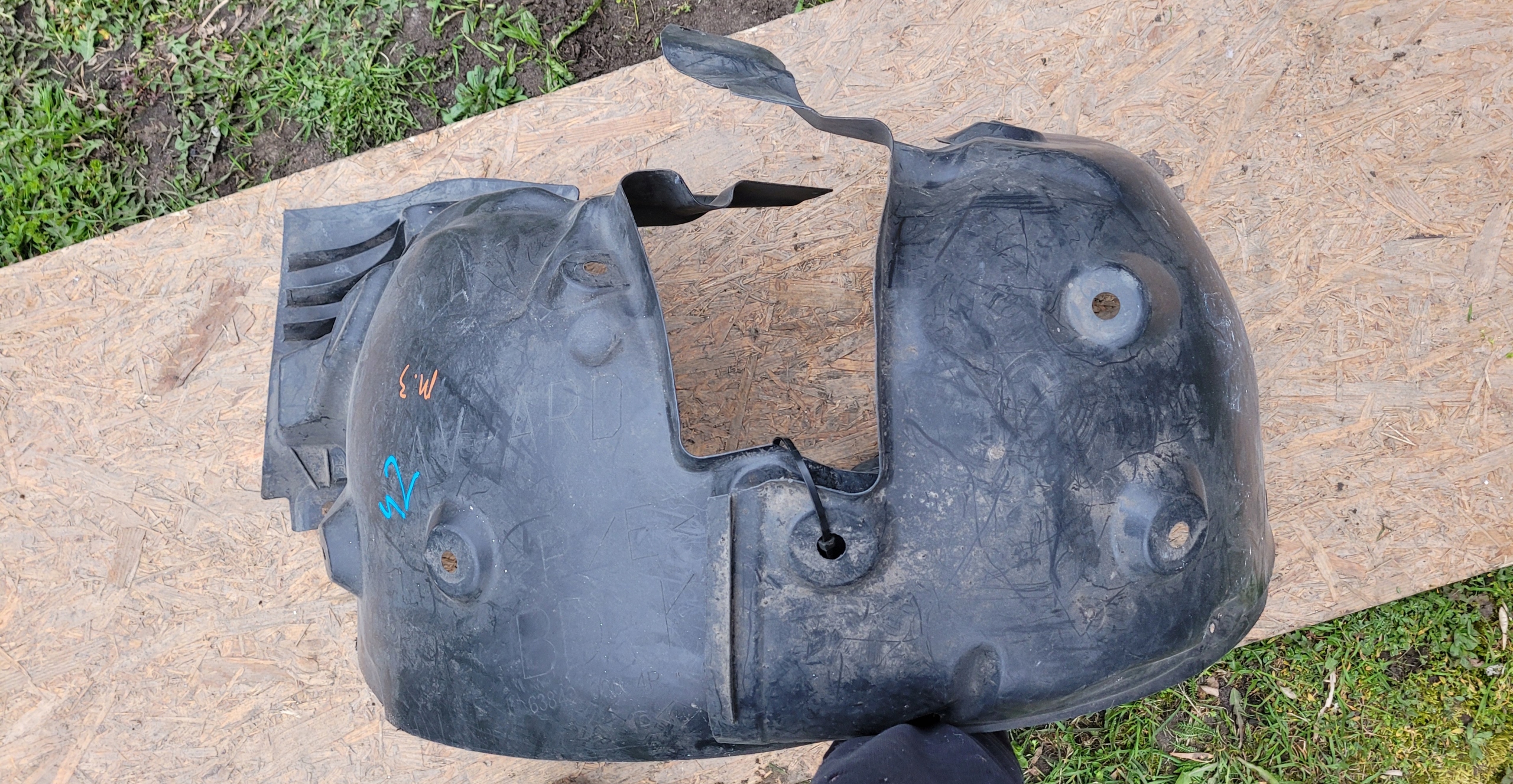 mudguard front front right RENAULT MEGANE III