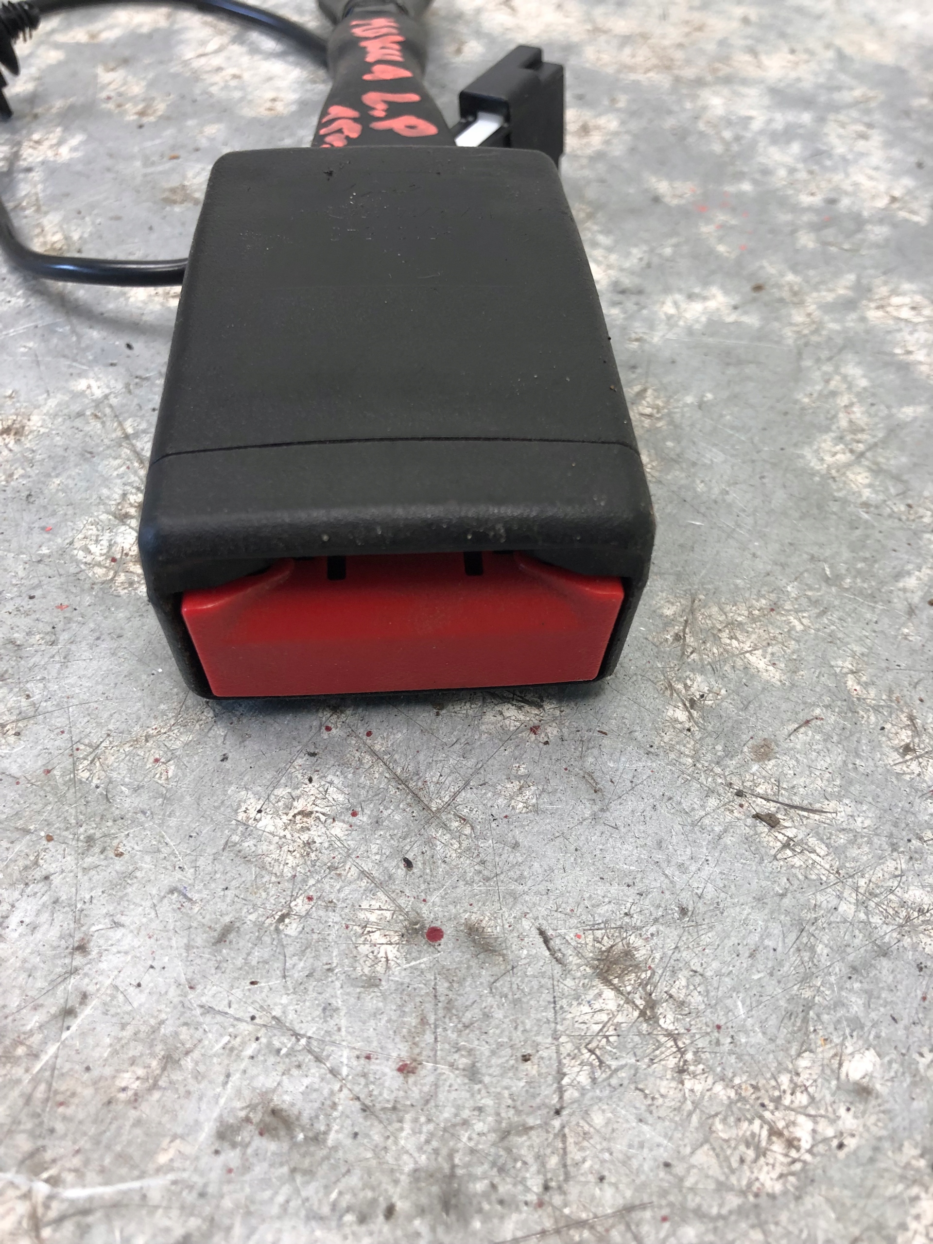 ZAPINKA supports left front OPEL MOKKA 95131545