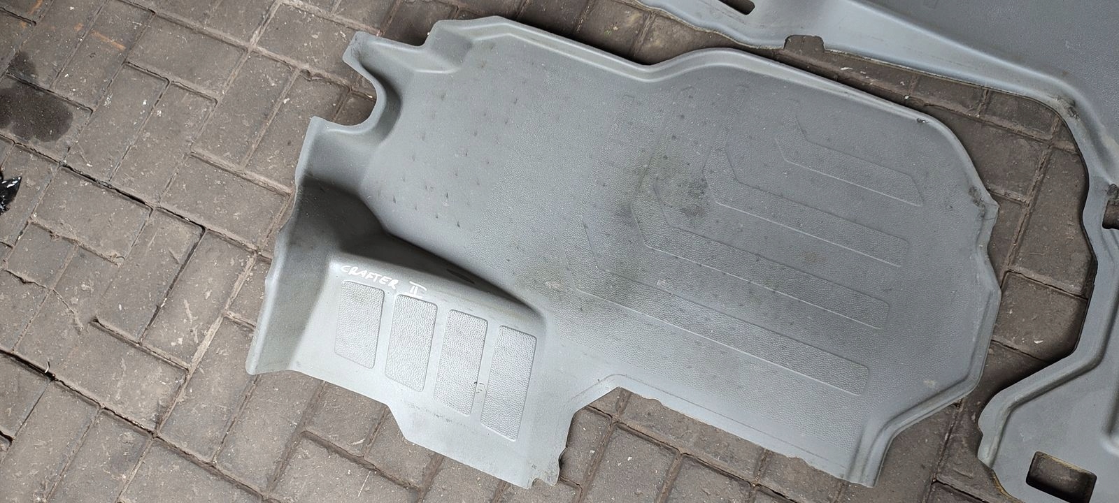 mats floor VW Crafter II