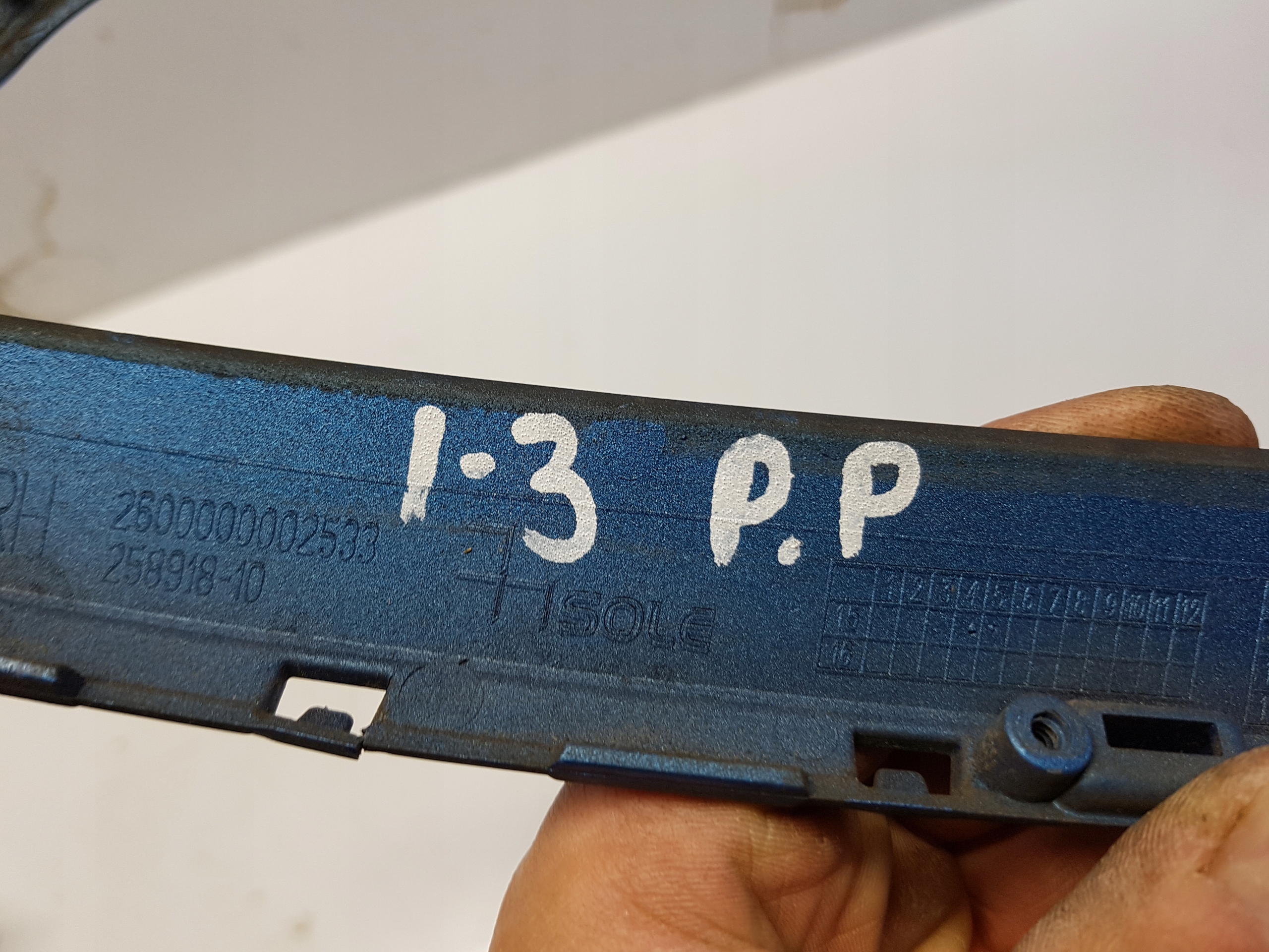 BMW I3 RÁM nárazníku ledvinka pravá 7375884