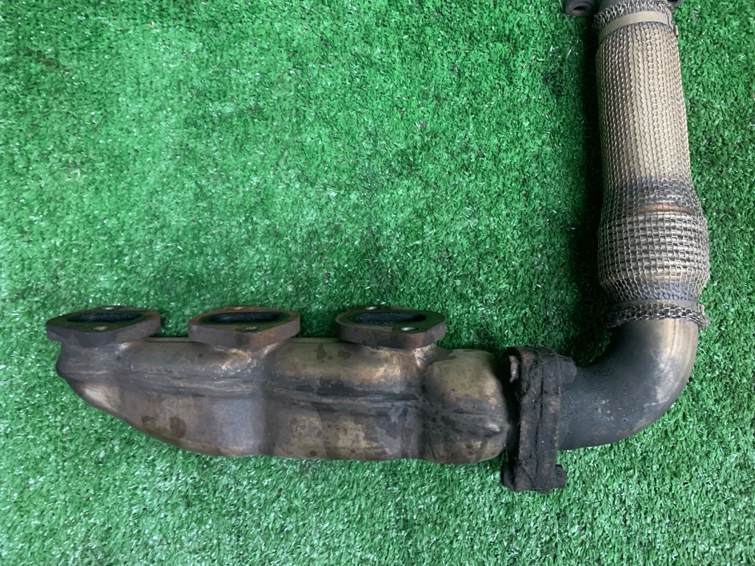 exhaust manifold AUDI 059253033L 07-17