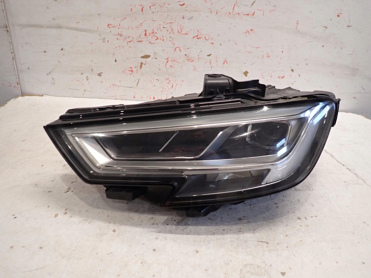 light front front left AUDI A3 LIFT 2016- FULL LED 8V0941033C