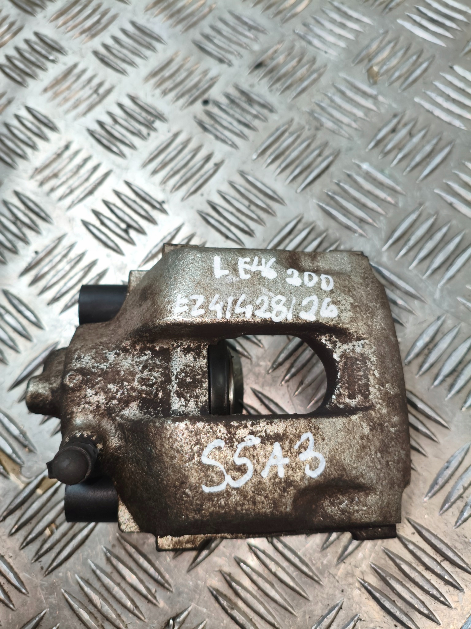 caliper rear part left BMW E46 2.0D