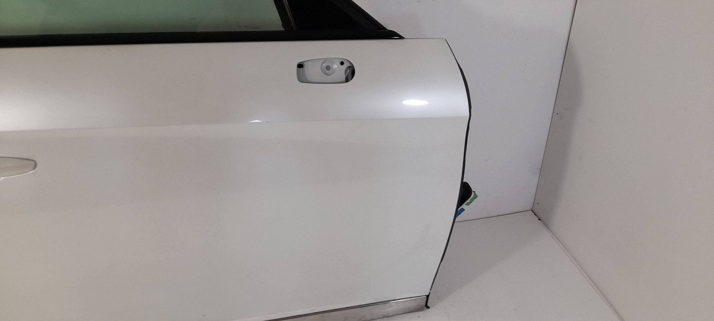 Citroen DS5 2013r door front right (T582)
