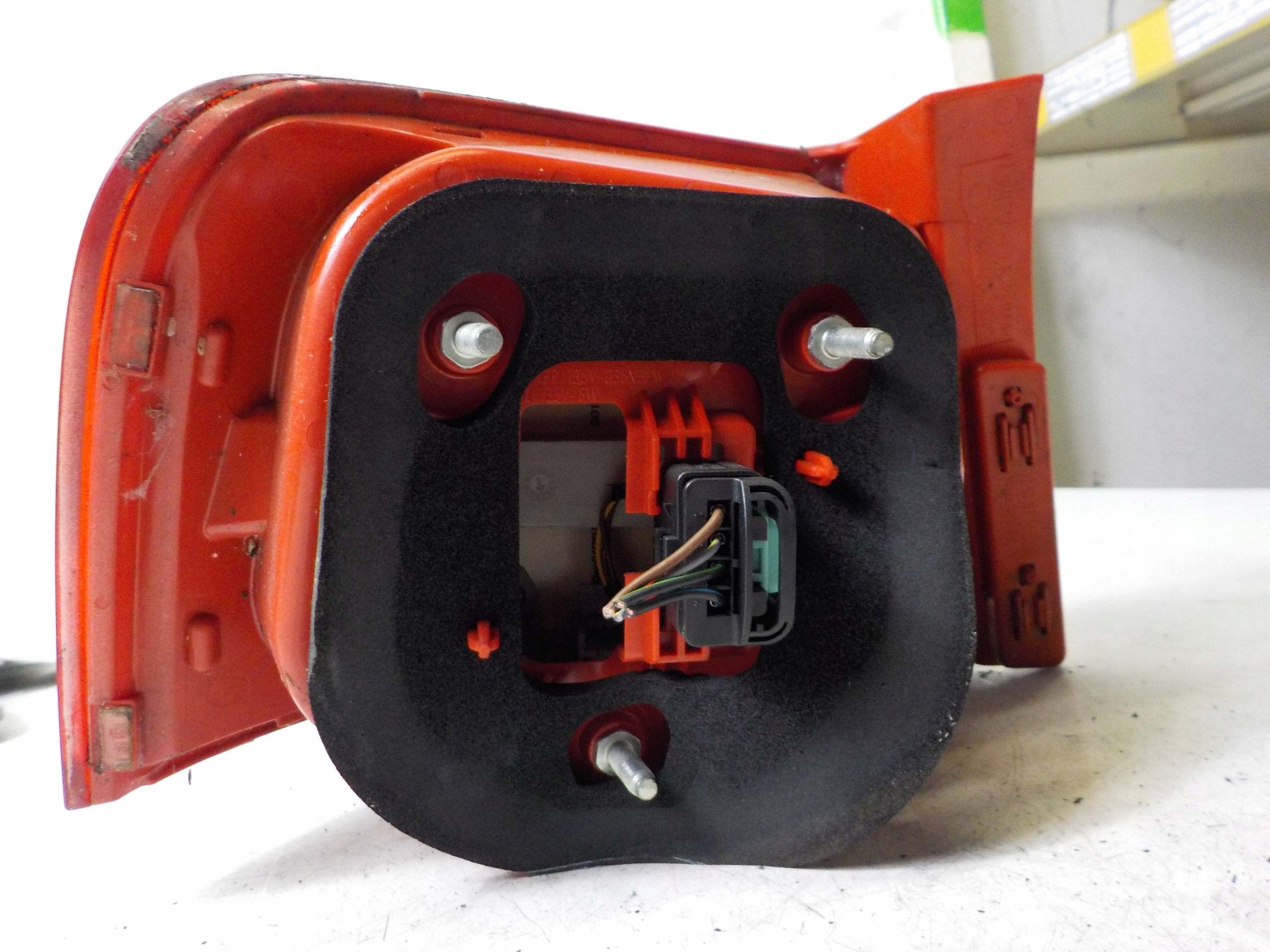 VOLKSWAGEN PASSAT B6 sedan light right rear part rear
