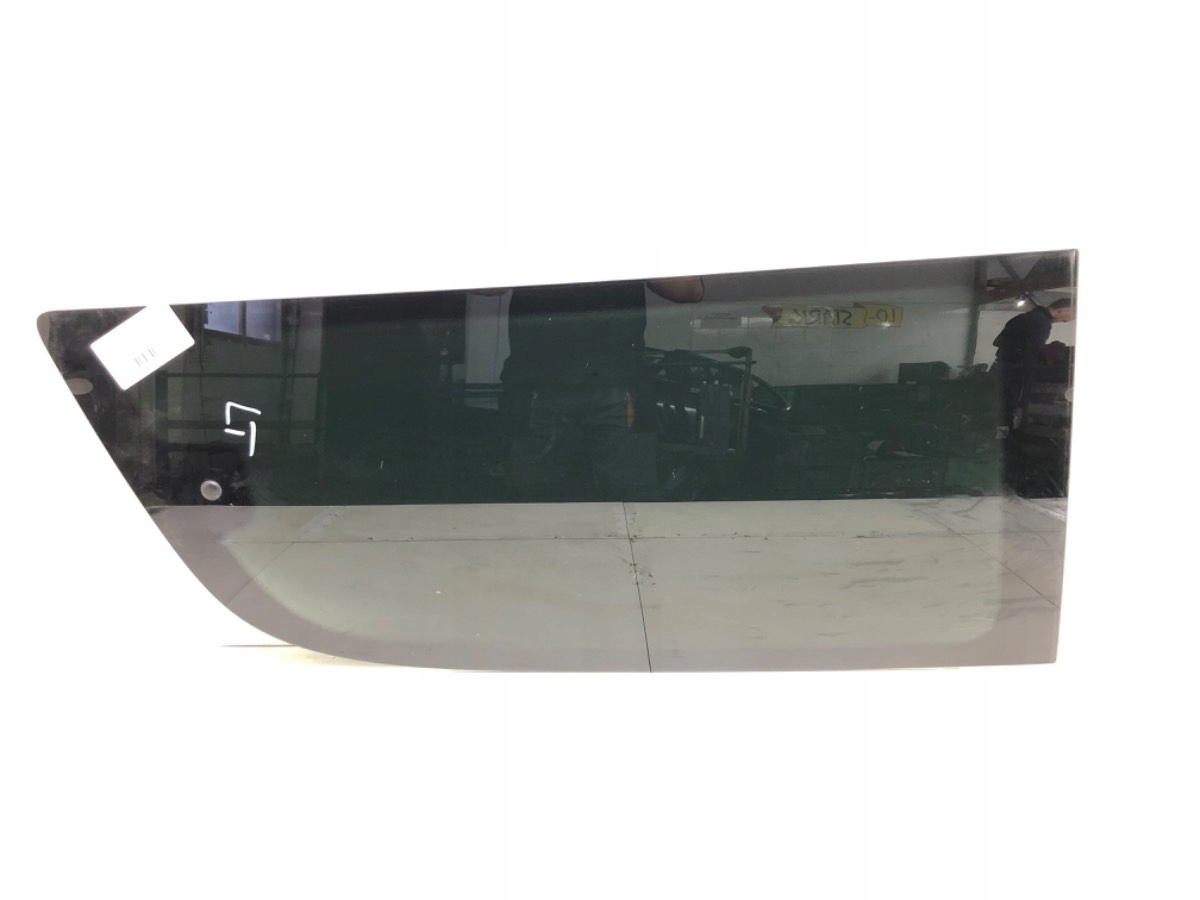 Стекло откидное левое заднее MERCEDES VIANO W639 03-22