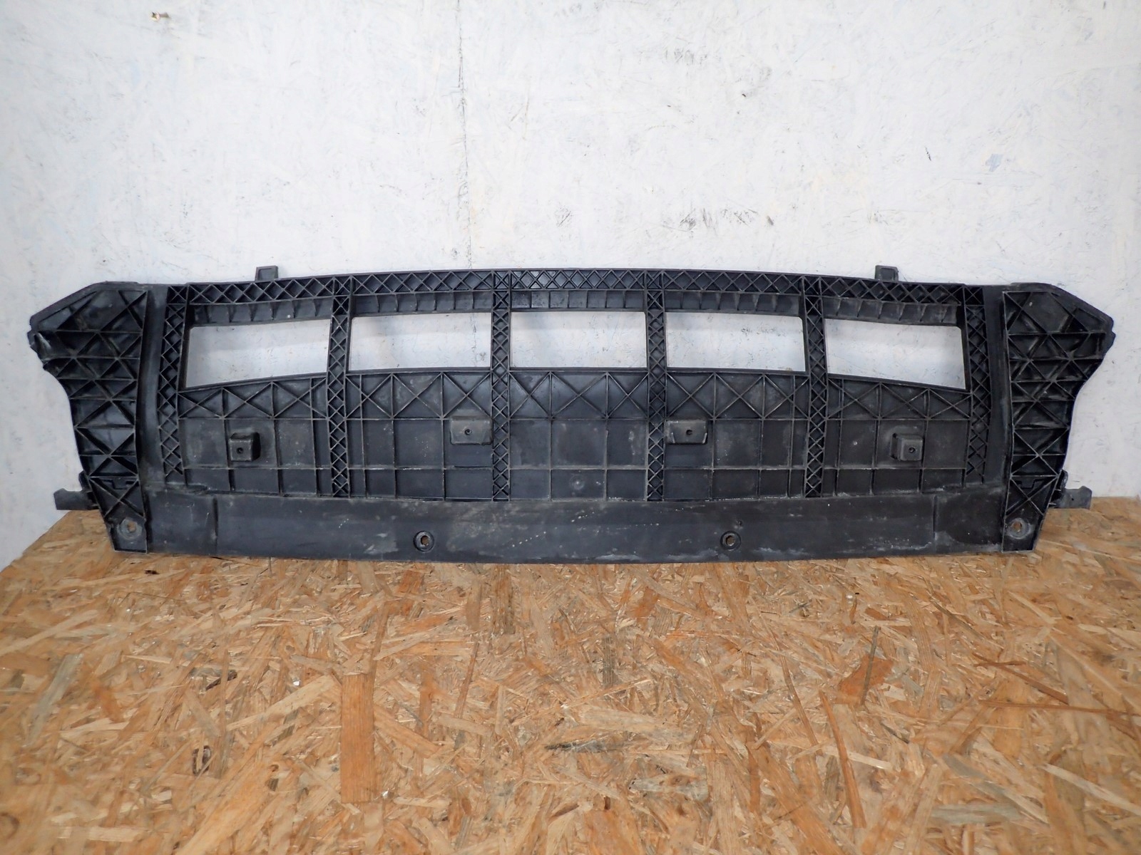 Спойлер накладка для AUDI Q5 8R 8rb 8R0807233C