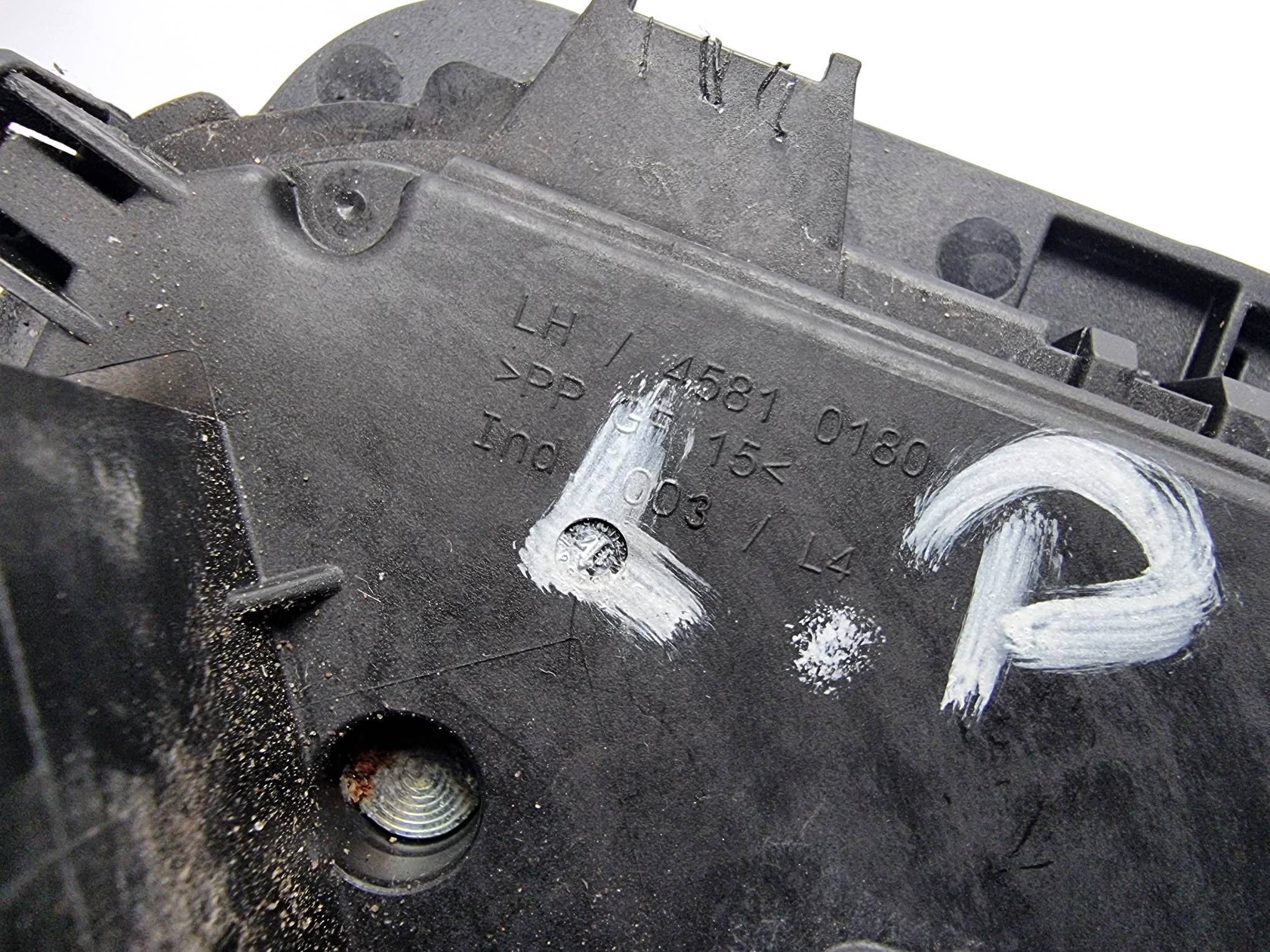 lock door left front EU 5TB837015 VOLKSWAGEN PASSAT B8