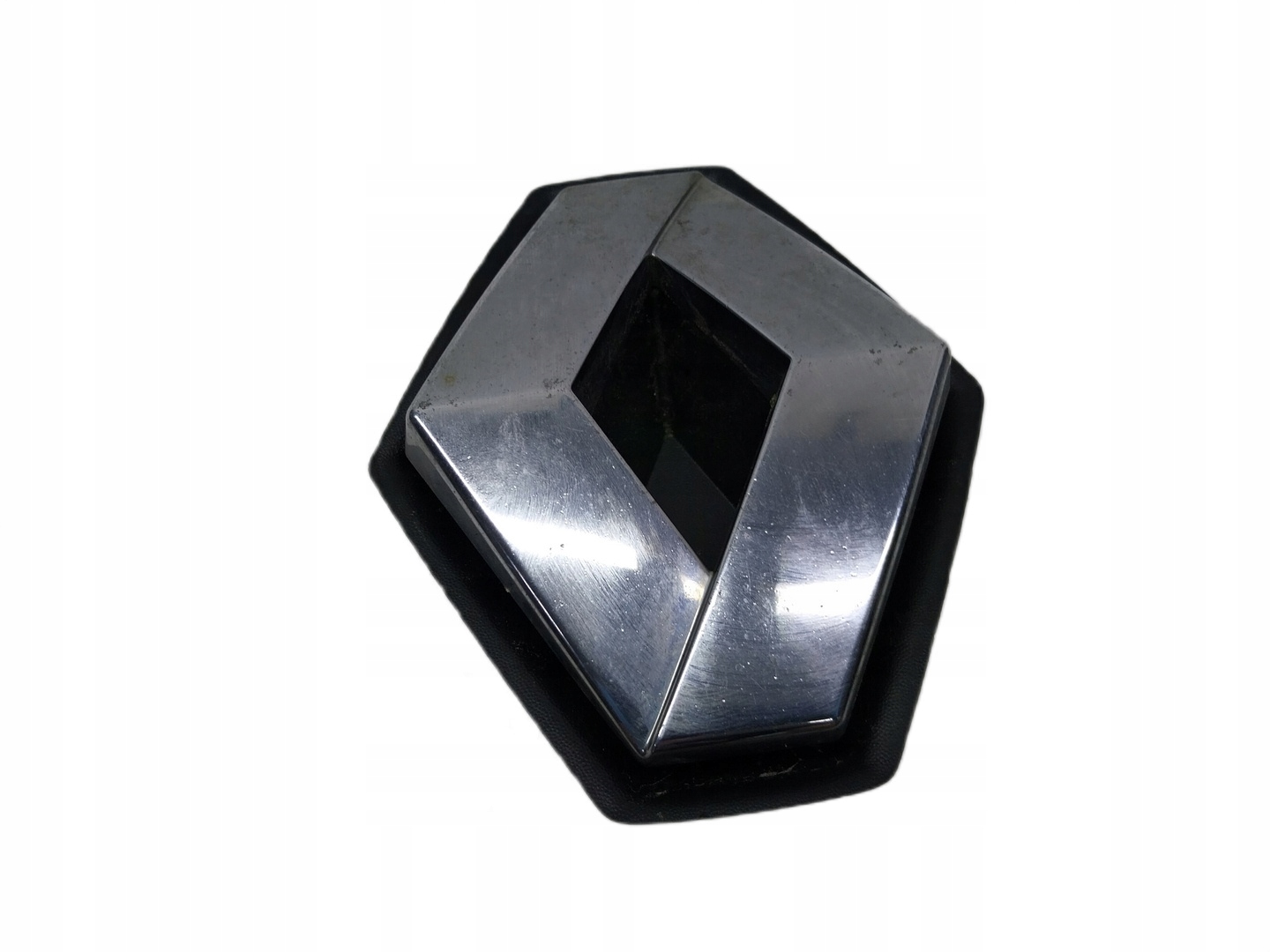 ZNACZEK EMBLEMAT RENAULT MODUS 1.2 8200259267