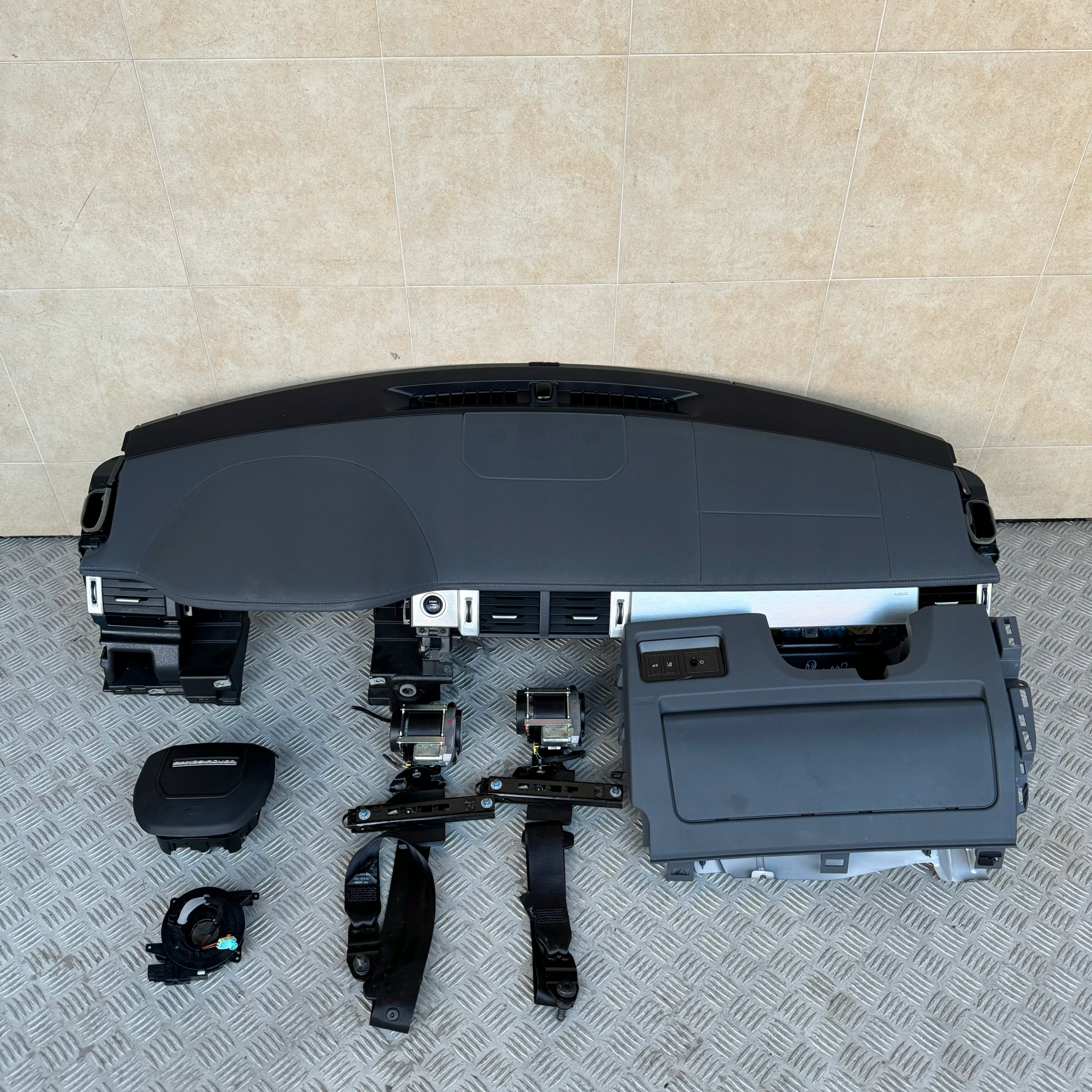 dashboard complete airbag console tension belts cockpit RANGE ROVER EVOQUE and 2017 ROK
