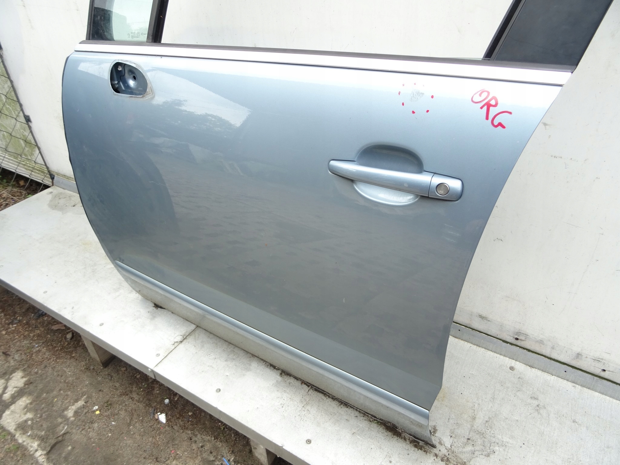 PEUGEOT 5008 door left left front