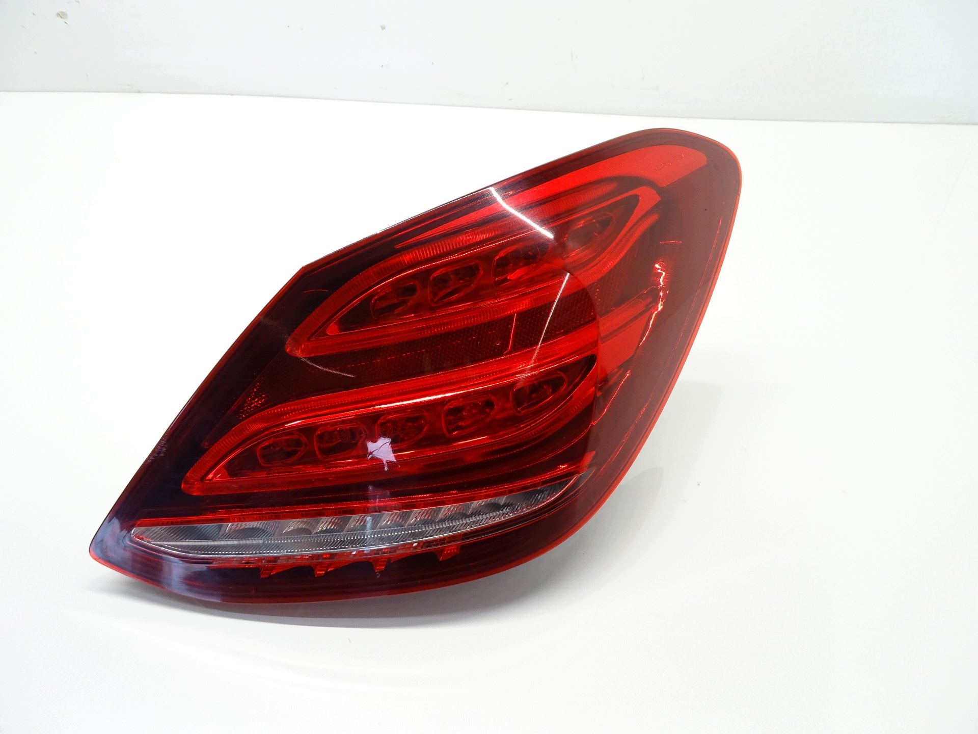light left rear part rear LED MERCEDES C KLASA W205 A2059061457