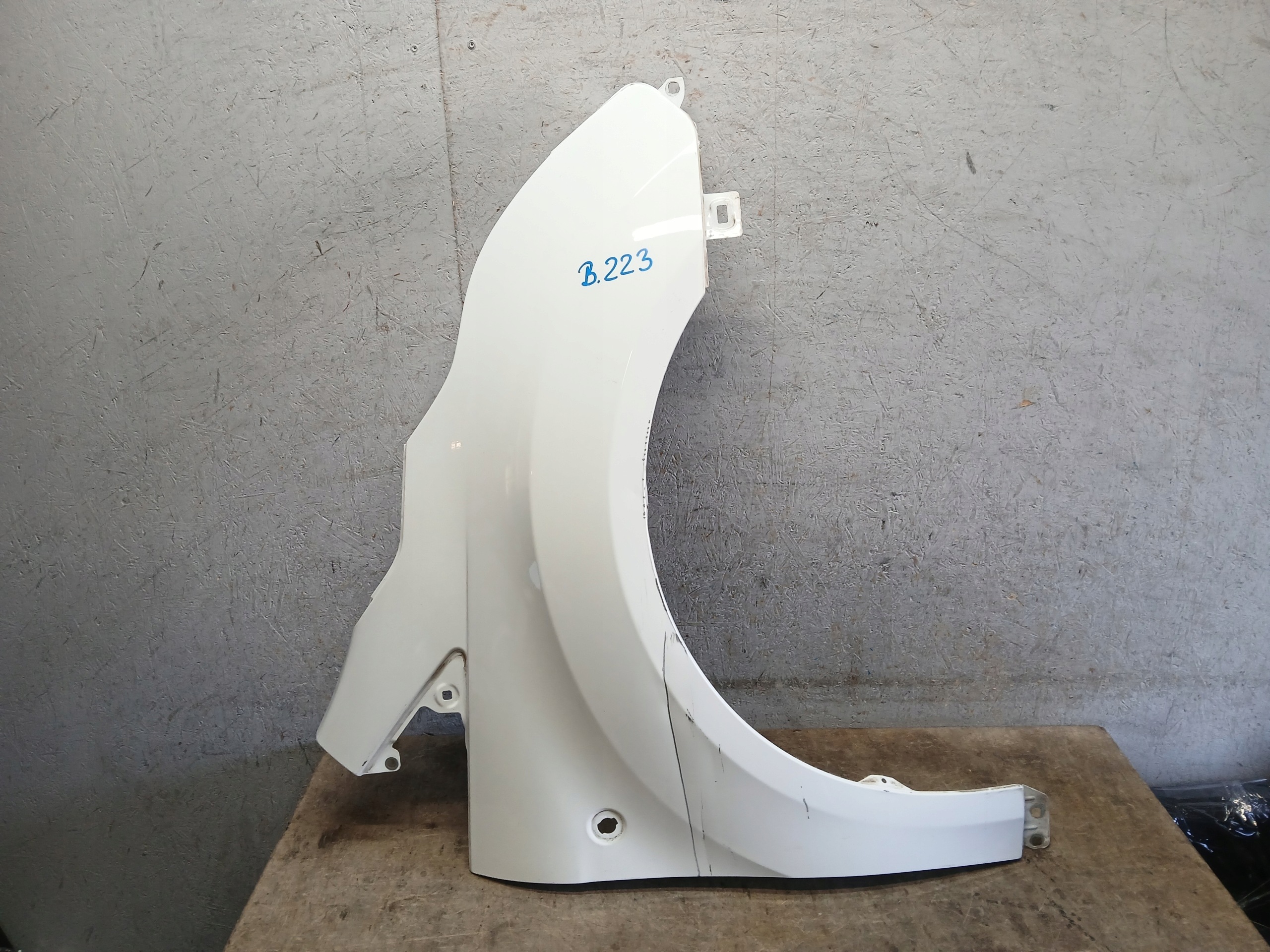 fender front right FORD CONNECT MK2