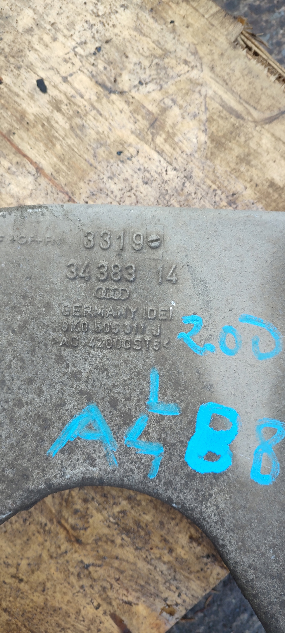 Querlenker unterer heck links AUDI A4 B8 8K0505311J