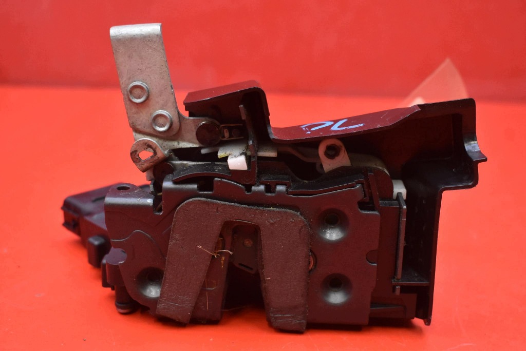 lock door left front front EU 6M2A-R21813-EA FORD S-MAX MK1 06-10